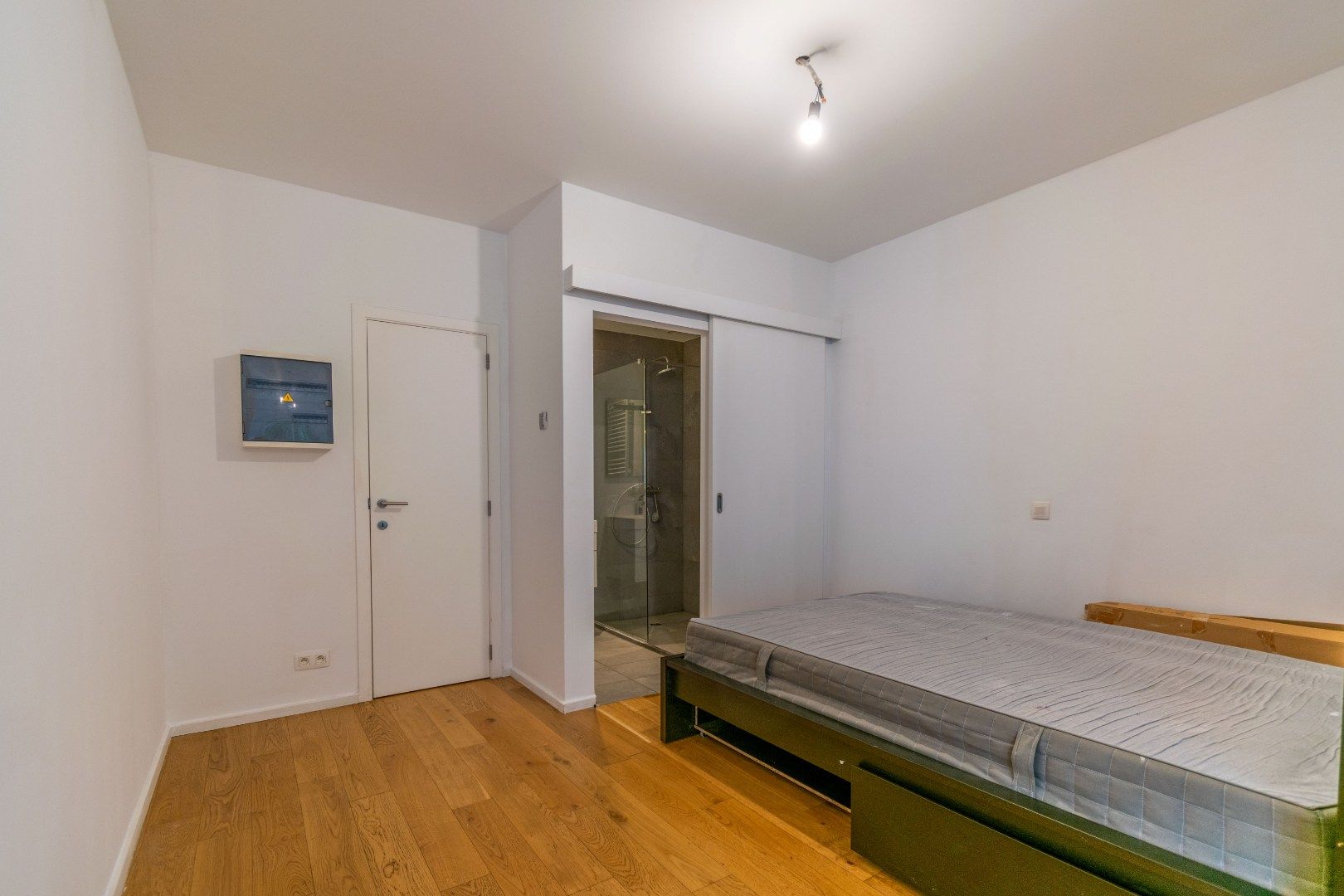 1-SLAAPKAMER GELIJKVLOERSAPPARTEMENT MET TERRAS ! foto 6