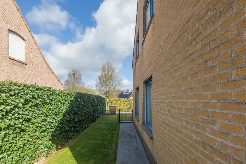 Alleenstaande woning met 4 slaapkamers op een residentiële, groene topligging in Lauwe foto 16