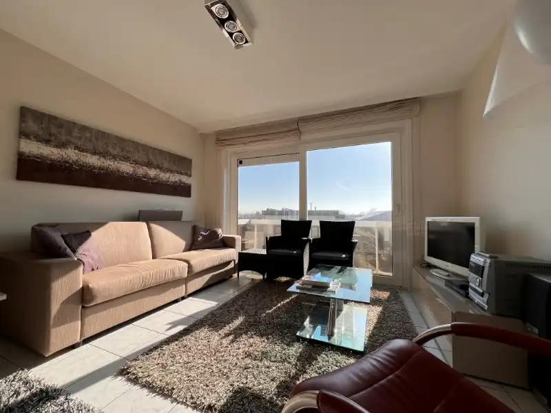 Rustig gelegen appartement met groot terras en open zicht foto 2