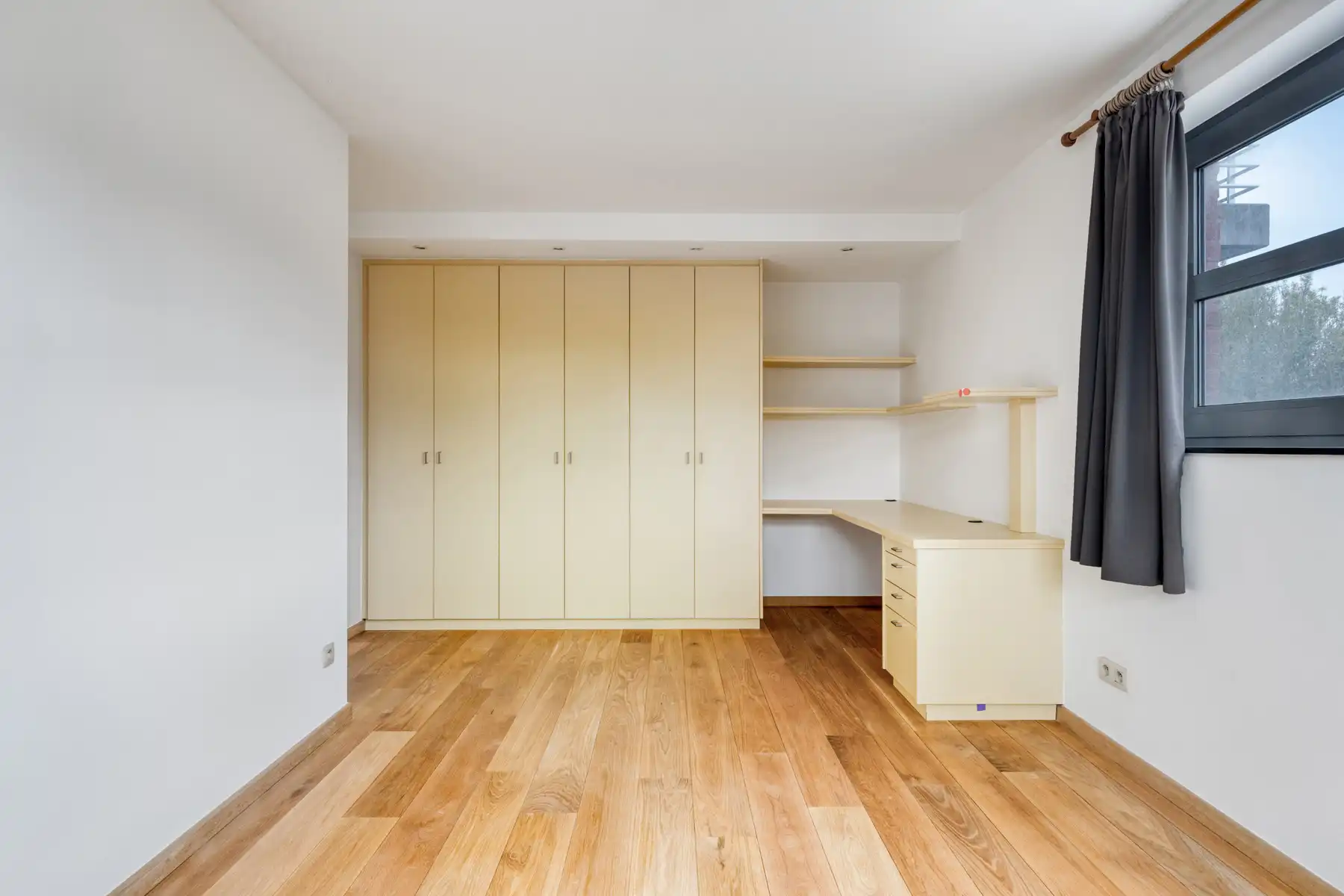 OPTIE Goed onderhouden appartement op eerste verdieping met garage foto 14