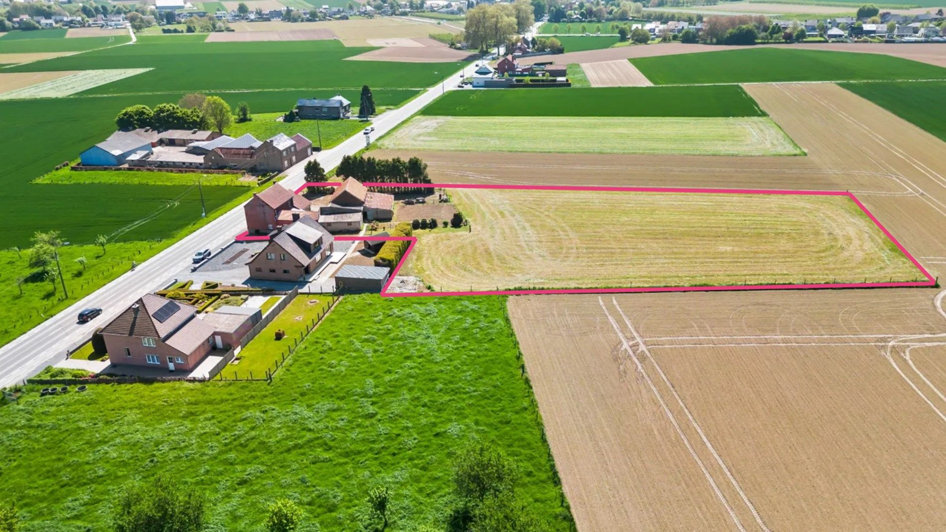 Renovatiewoning op perceel van 6854 m² foto 6