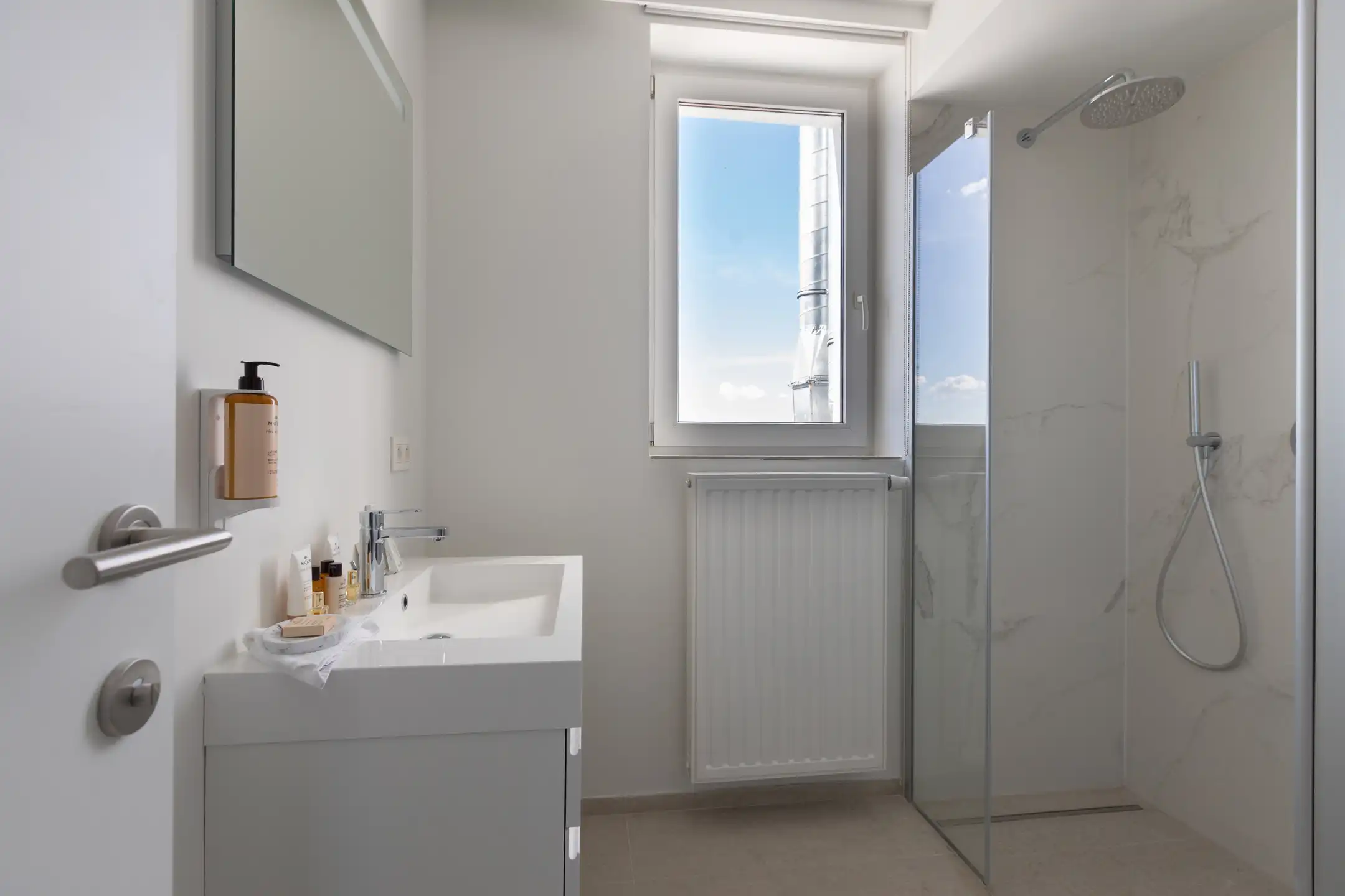 Centrum: Gemeubileerd appartement met 1 slaapkamer! foto 16