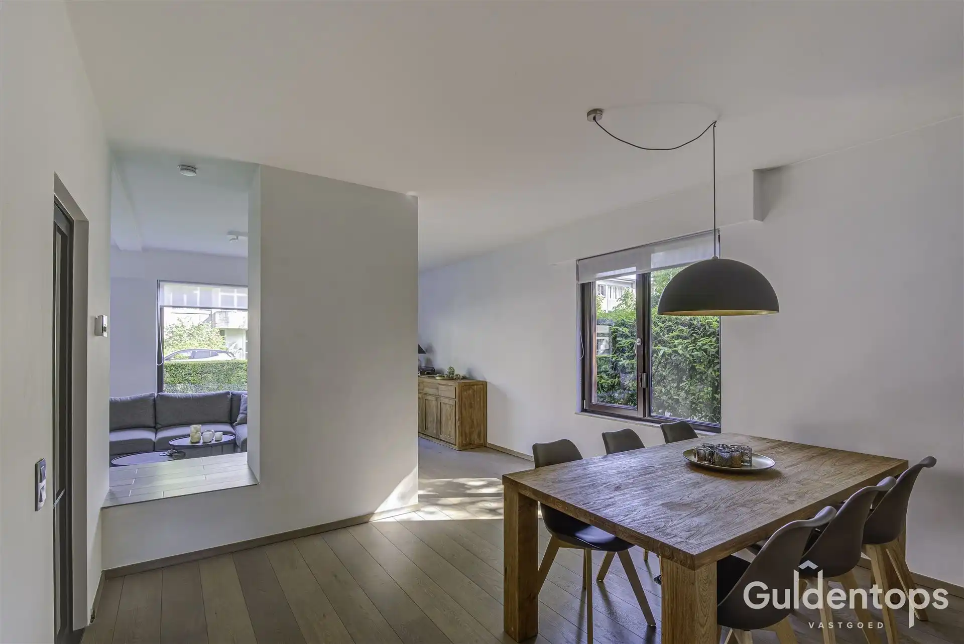 Modern ruim gelijkvloers (2 slk) appartement met ruime tuin foto 10