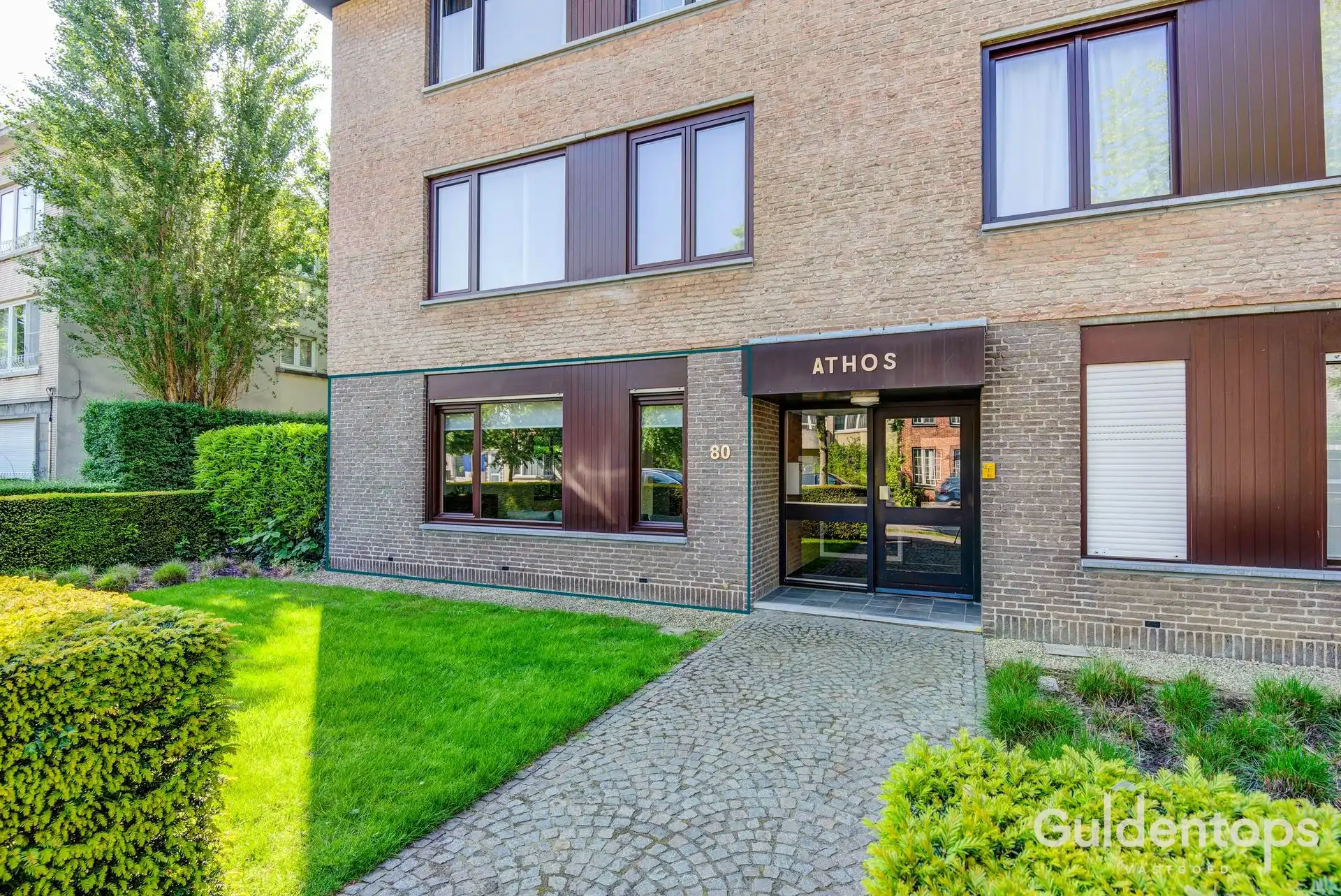 Modern ruim gelijkvloers (2 slk) appartement met ruime tuin foto 10