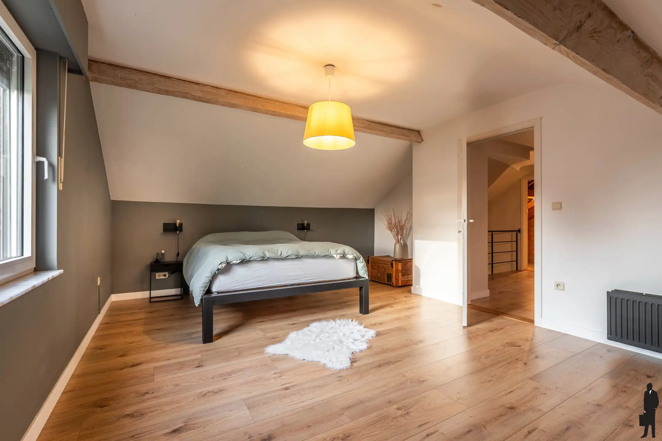 Vrijstaande woning op een ruim perceel van ca. 1.300 m² in hartje Loenhout! foto 22