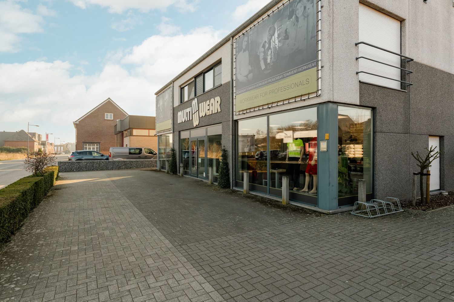 COMMERCIEEL GEBOUW foto 5