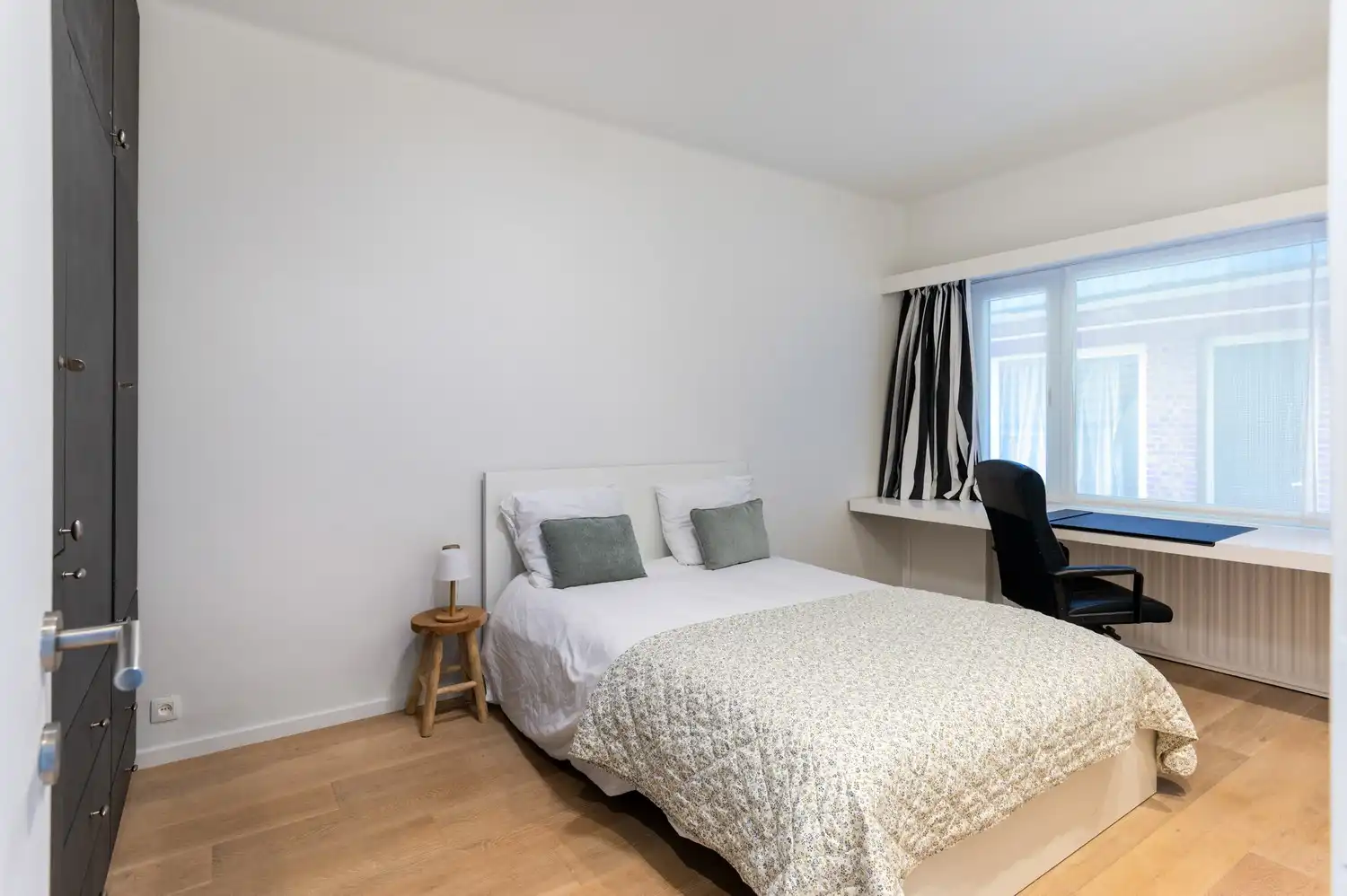 Instapklaar 2-slaapkamerappartement op centrale en rustige ligging foto 16
