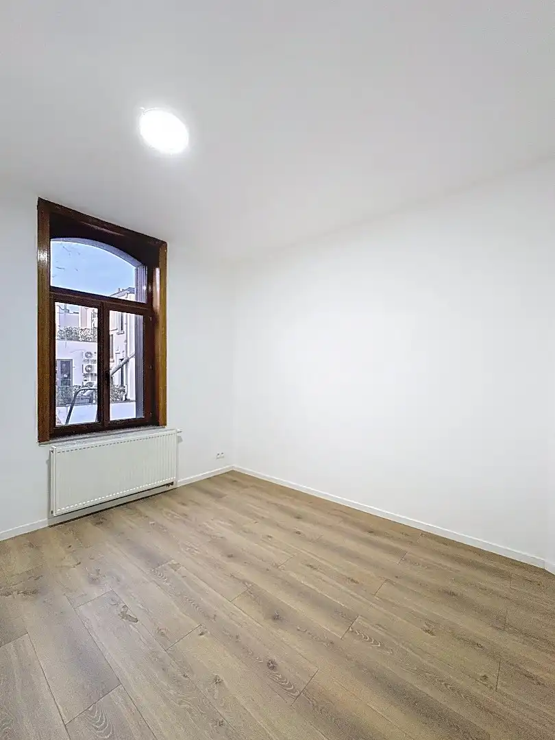 Instapklare gerenoveerde woning op toplocatie in Tienen foto 6