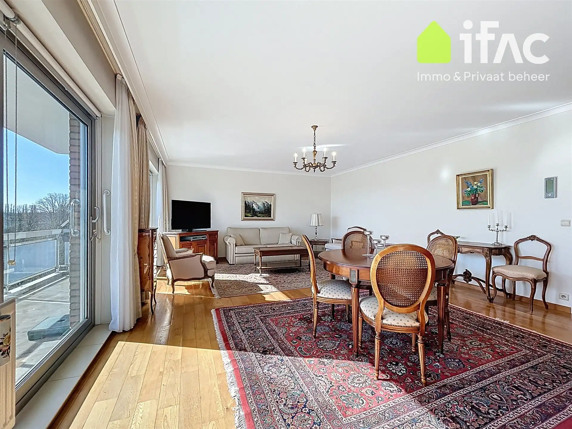 Ruim appartement met 3 slaap-, 2 badkamers en garagebox  foto 5