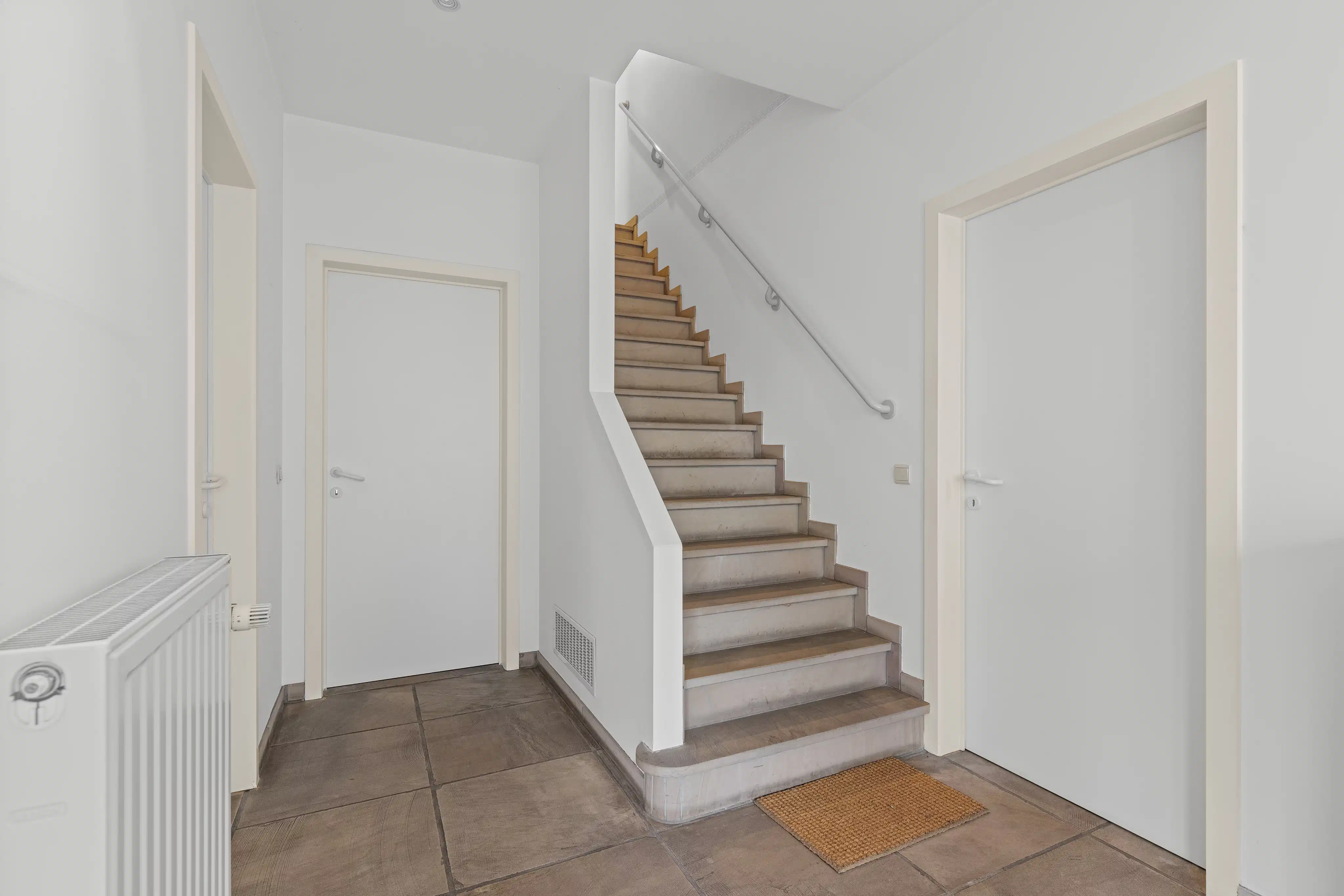 Wonen met ruimte, zichtbaarheid en potentieel! foto 6