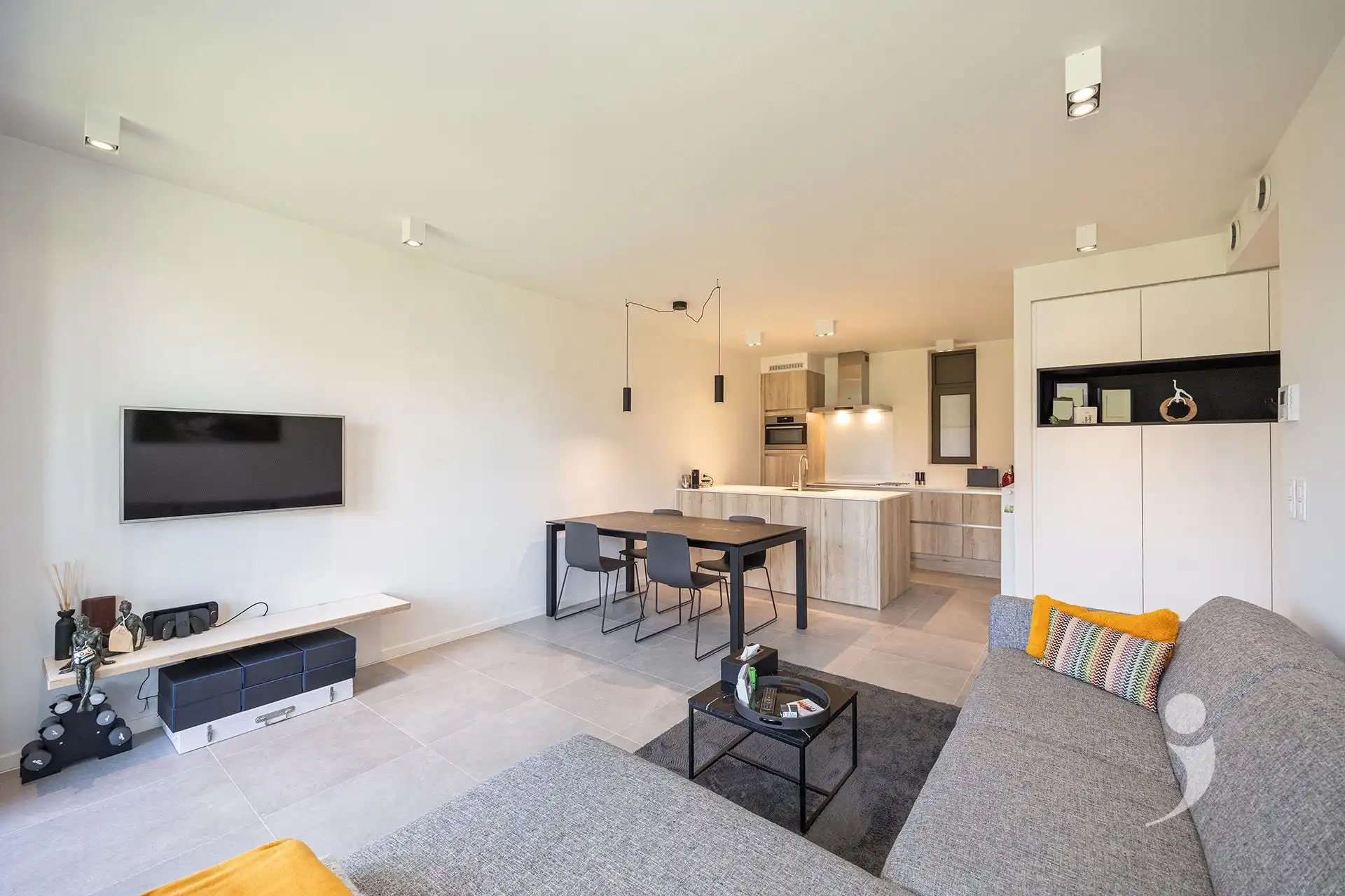 Mooi ingericht appartement foto 7