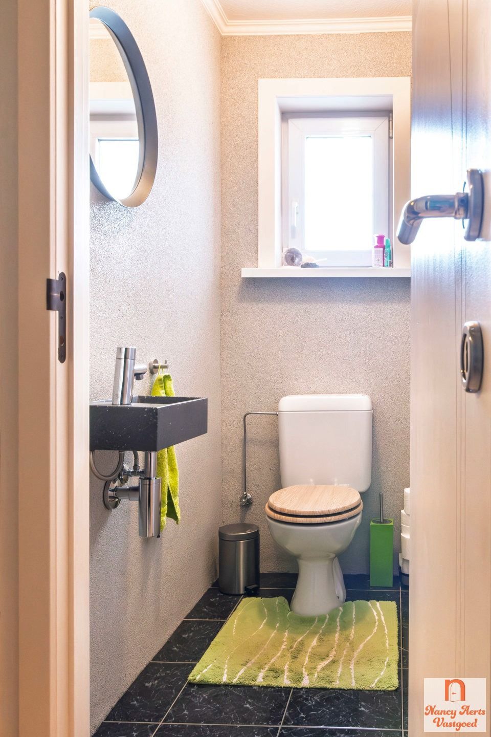 Ruim, stijlvol appartement met 3 slaapkamers foto 29
