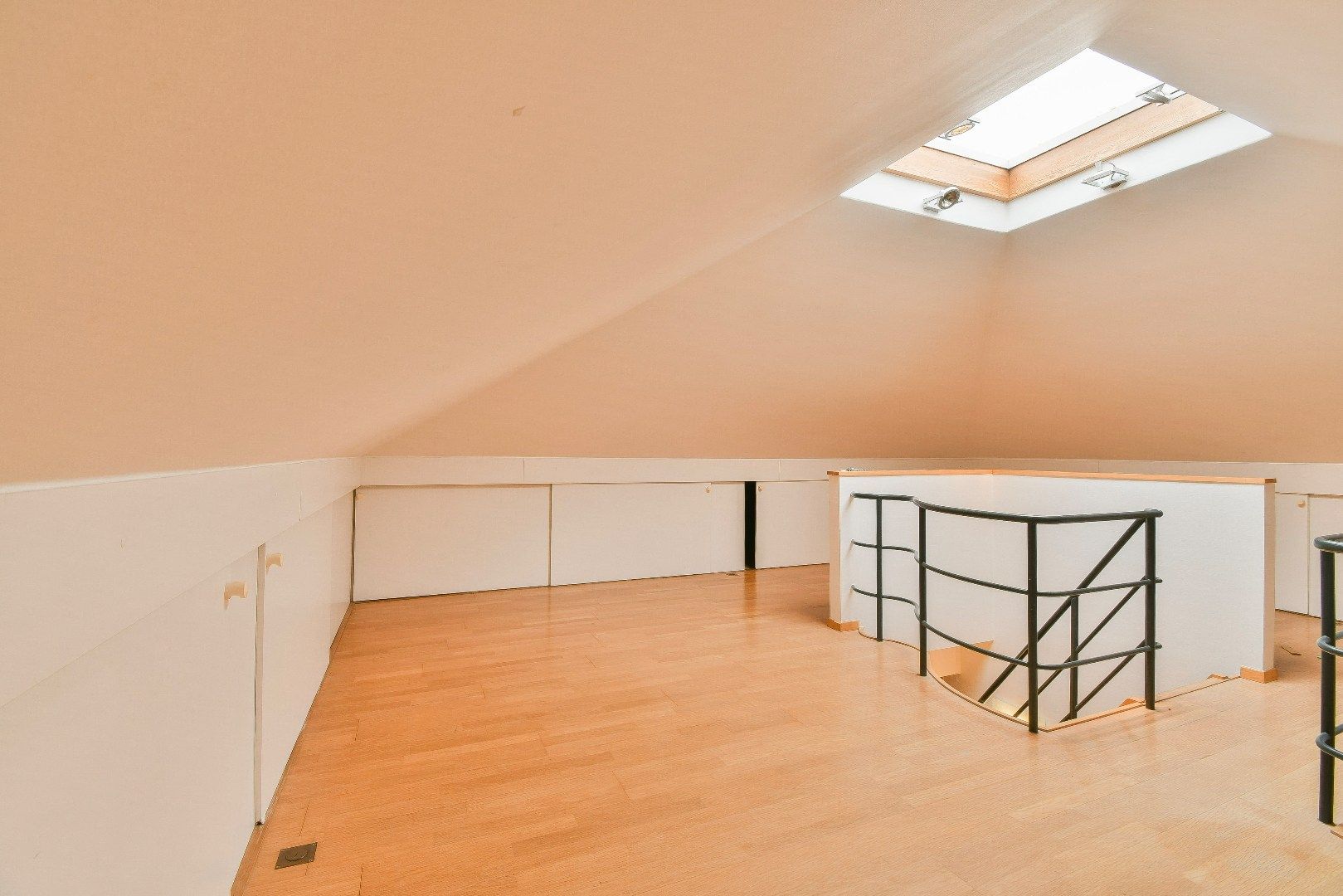 Prachtige Villa met Zwembad in het hartje van Oudenburg Te huur.  foto 27