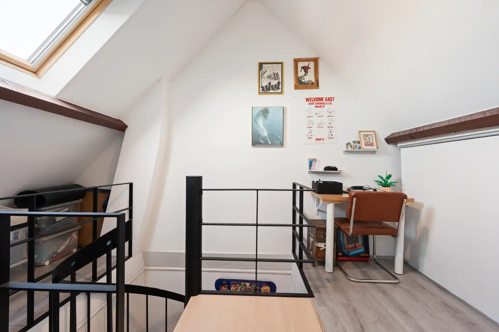 Lichtrijke bel-etage met 4 slaapkamers, garage en zonnige leefruimtes in het gegeerde Mariakerke foto 17