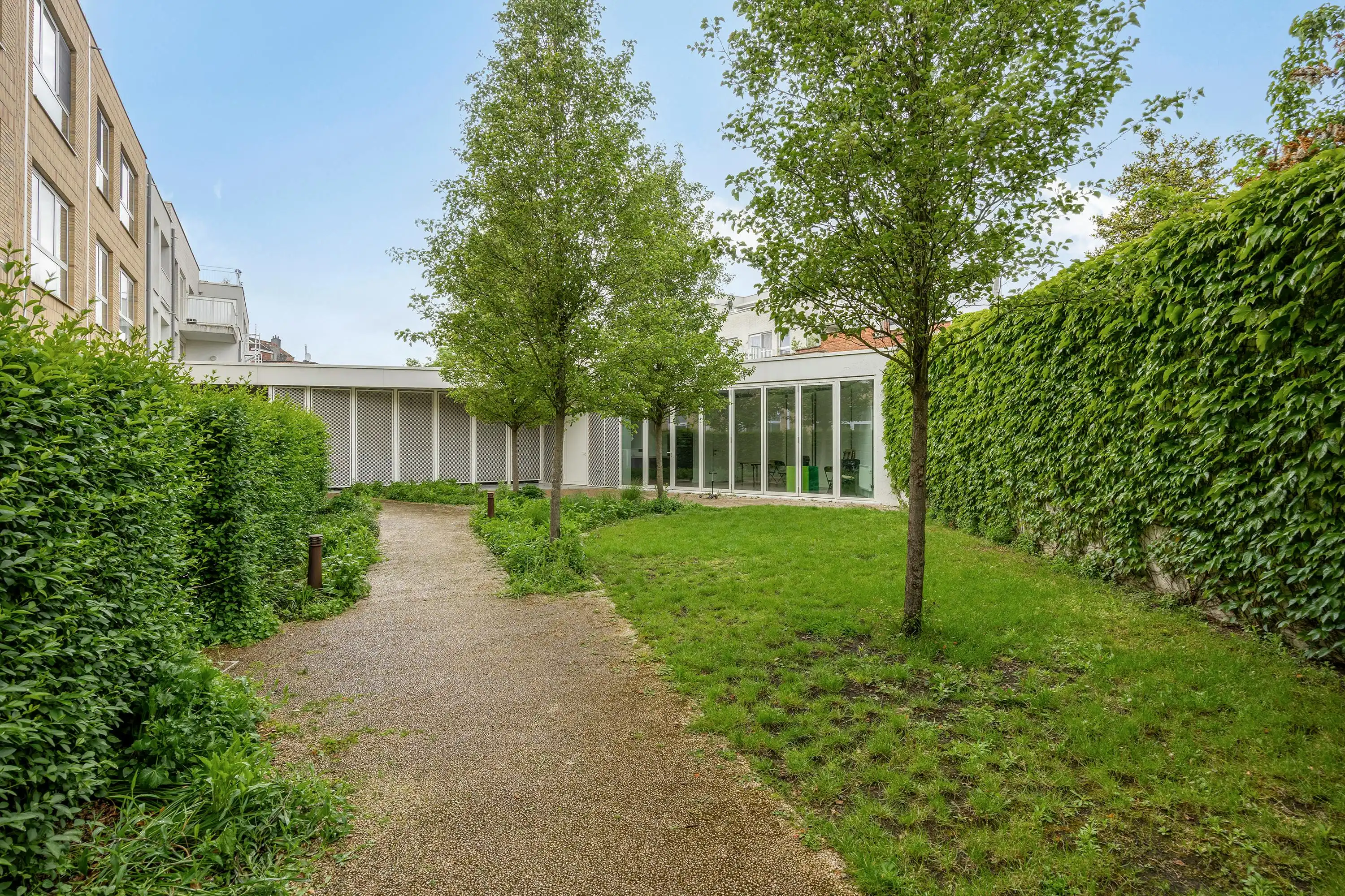 Recent appartement met twee slaapkamers en terras te koop in Berchem foto 17