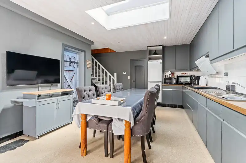 Centrum Kachtem - Woning met 5 slaapkamers en handelsruimte foto 6