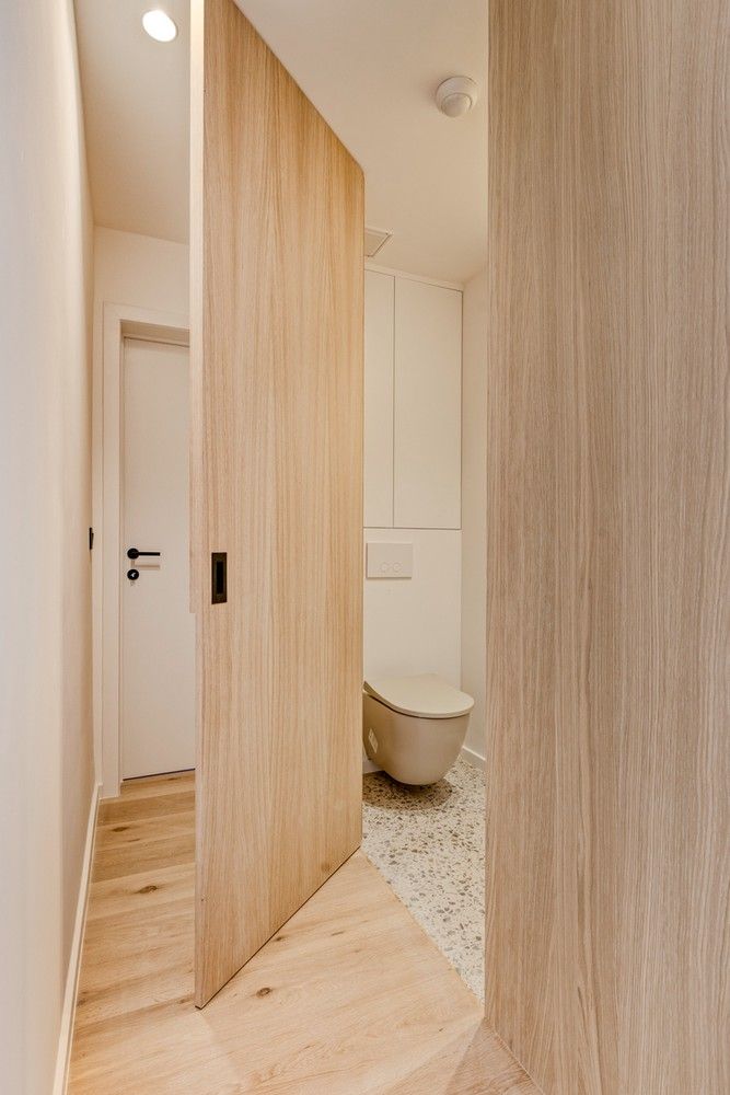 Elegant en tijdloos gerenoveerd appartement met 3 grote slaapkamers. foto 12