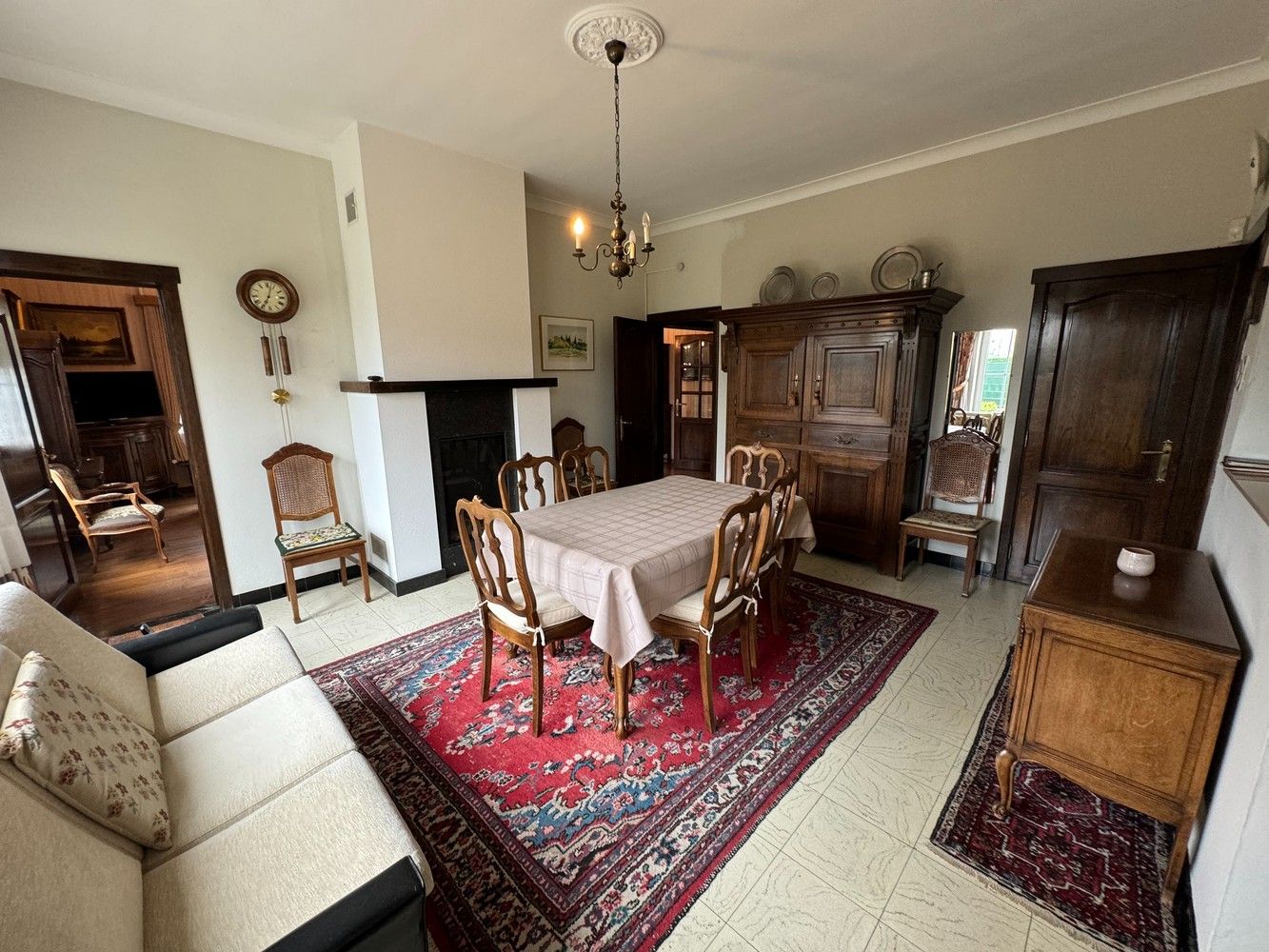 Ruim gezinshuis met grote tuin nabij centrum Zutendaal foto 6