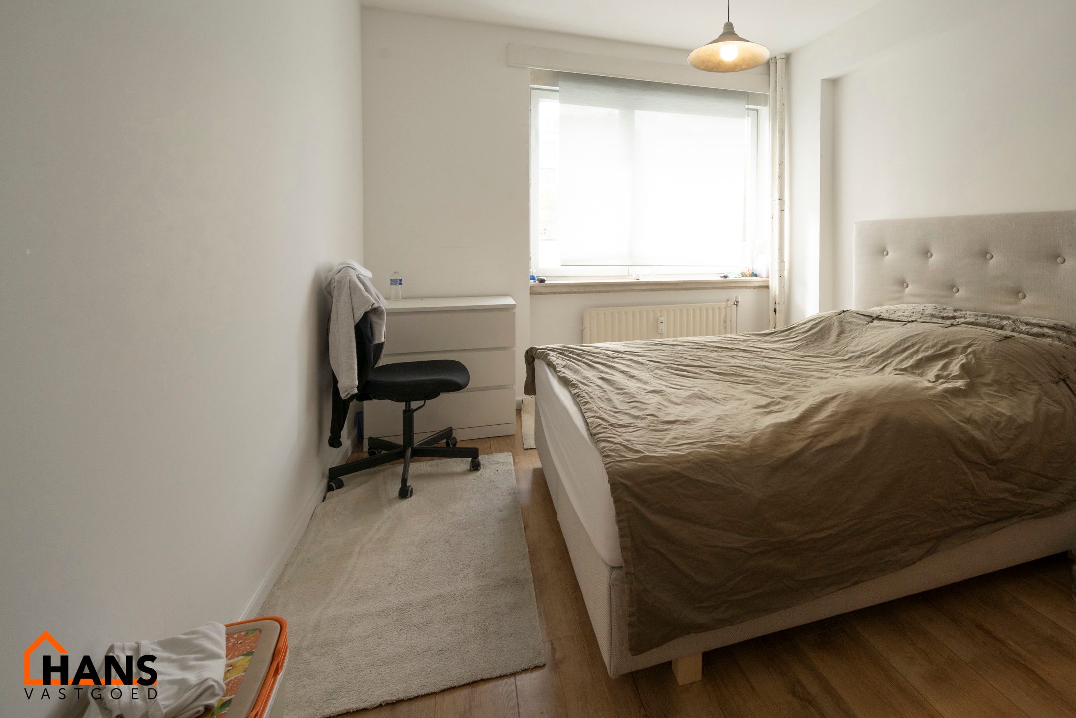 Riant appartement + staanplaats + kelder foto 8