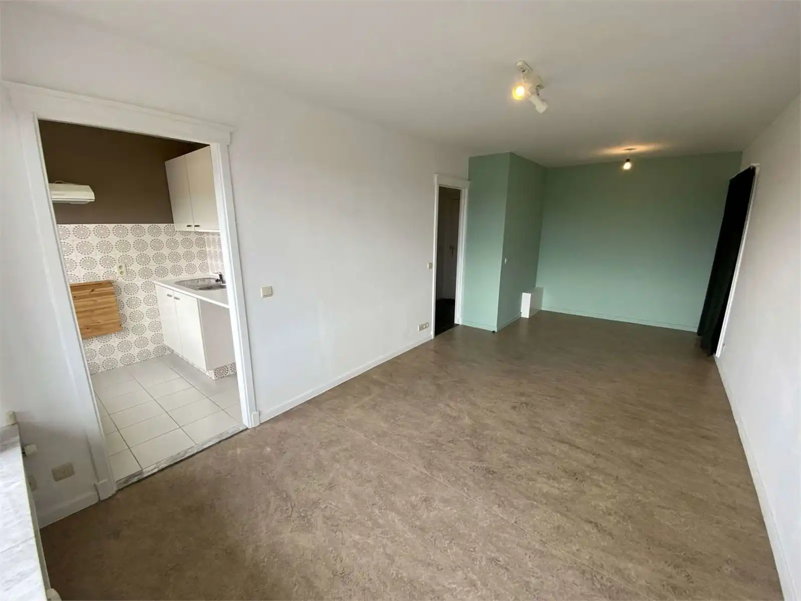 Ruime studio te huur in centrum Leuven foto 5