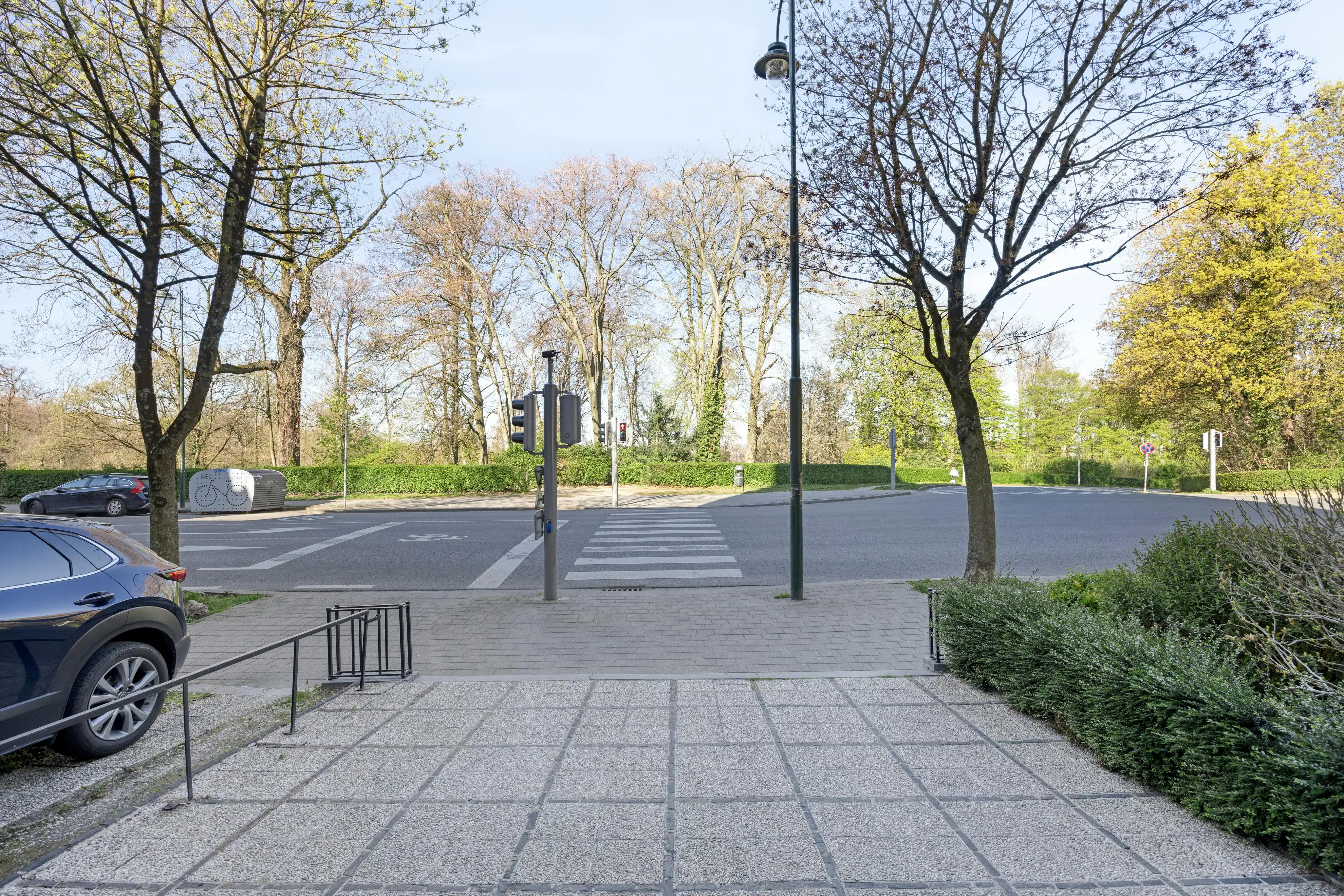 3 Slpk appt met zonnig terras en zicht op het Park van Vorst foto 3