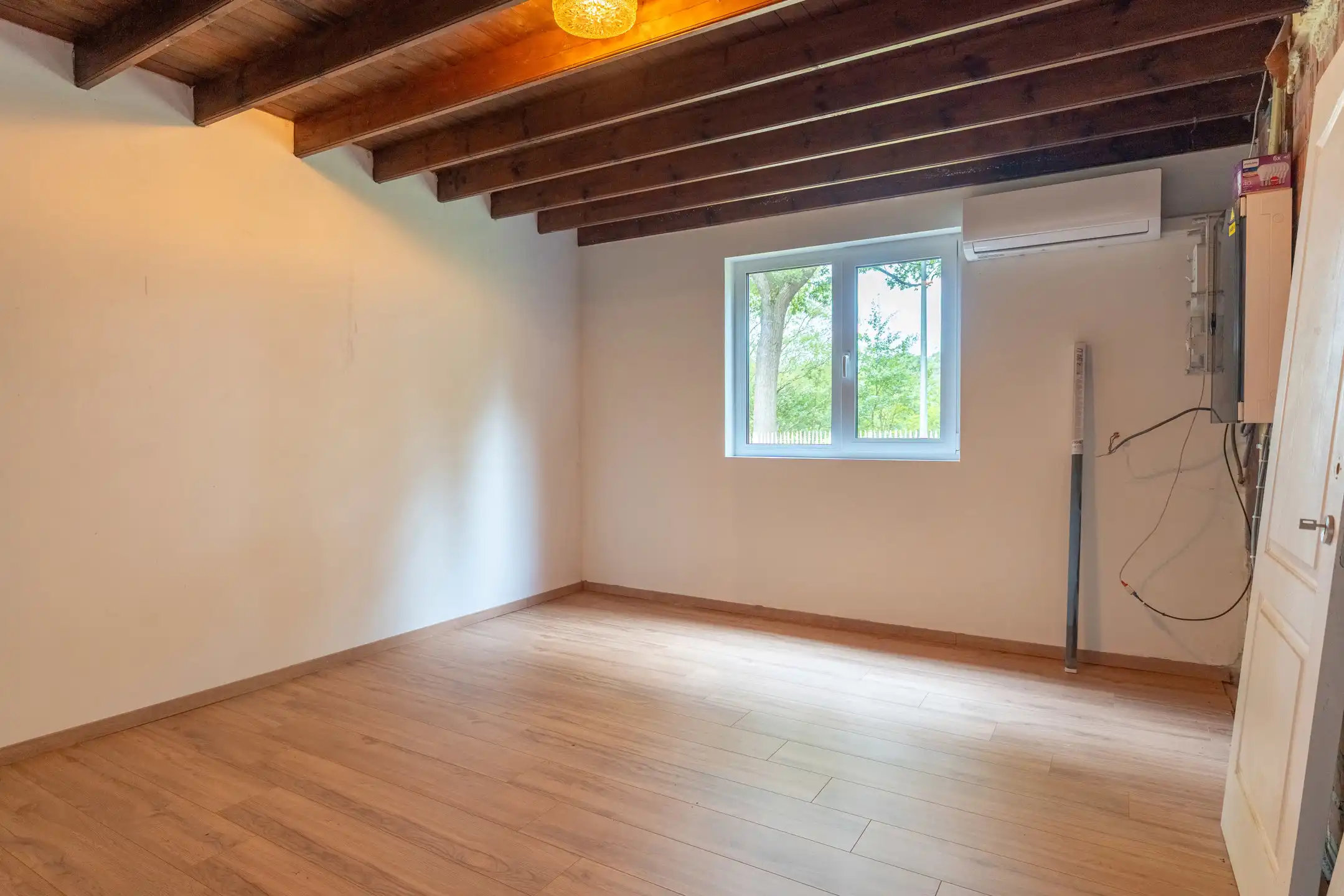Ger. woning met 3 slpk en grote garage/werkplaats op 1.705 m² foto 29