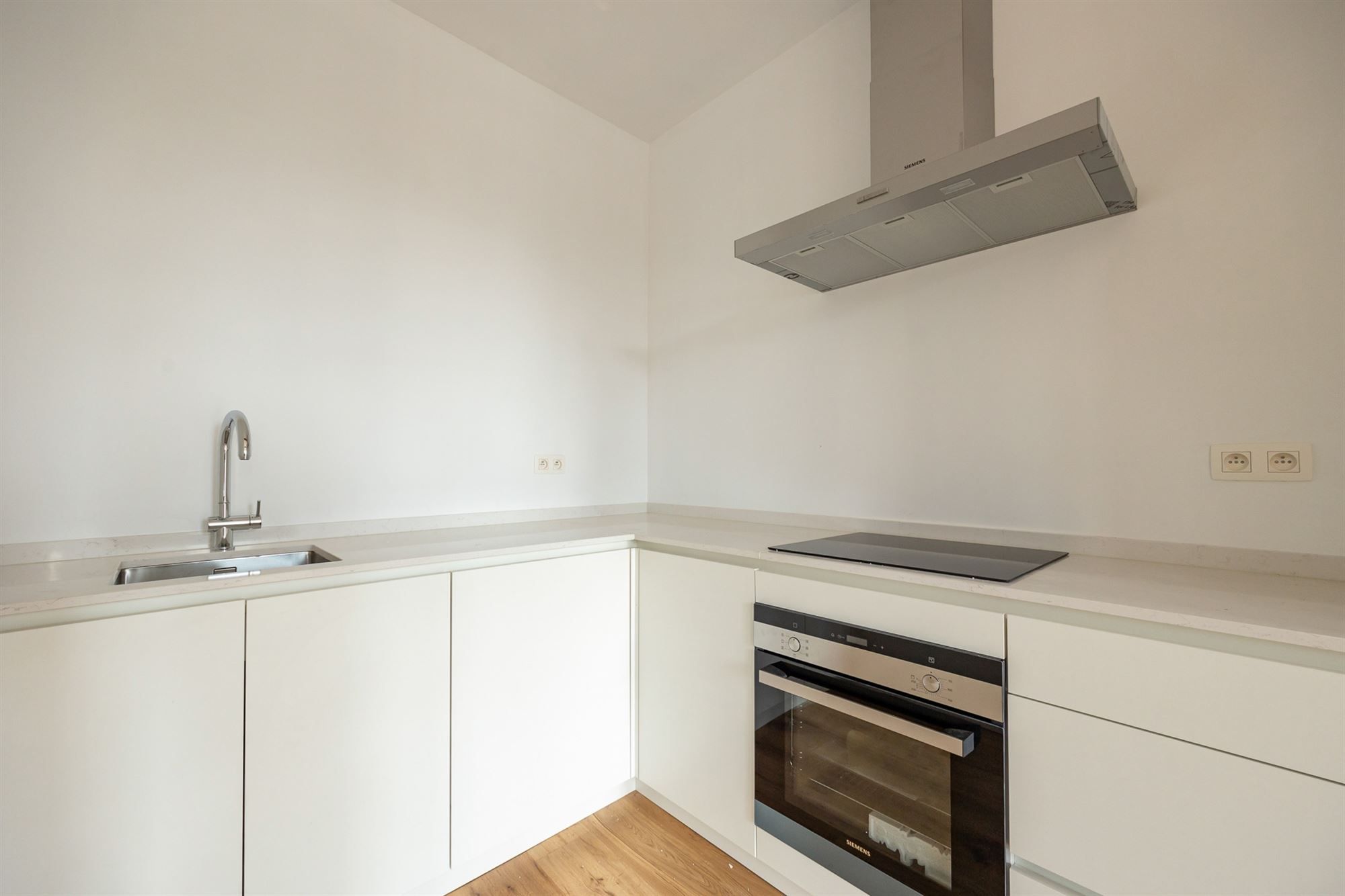 Gerenoveerd appartement met zonovergoten dakterras op toplocatie in Lier foto 6