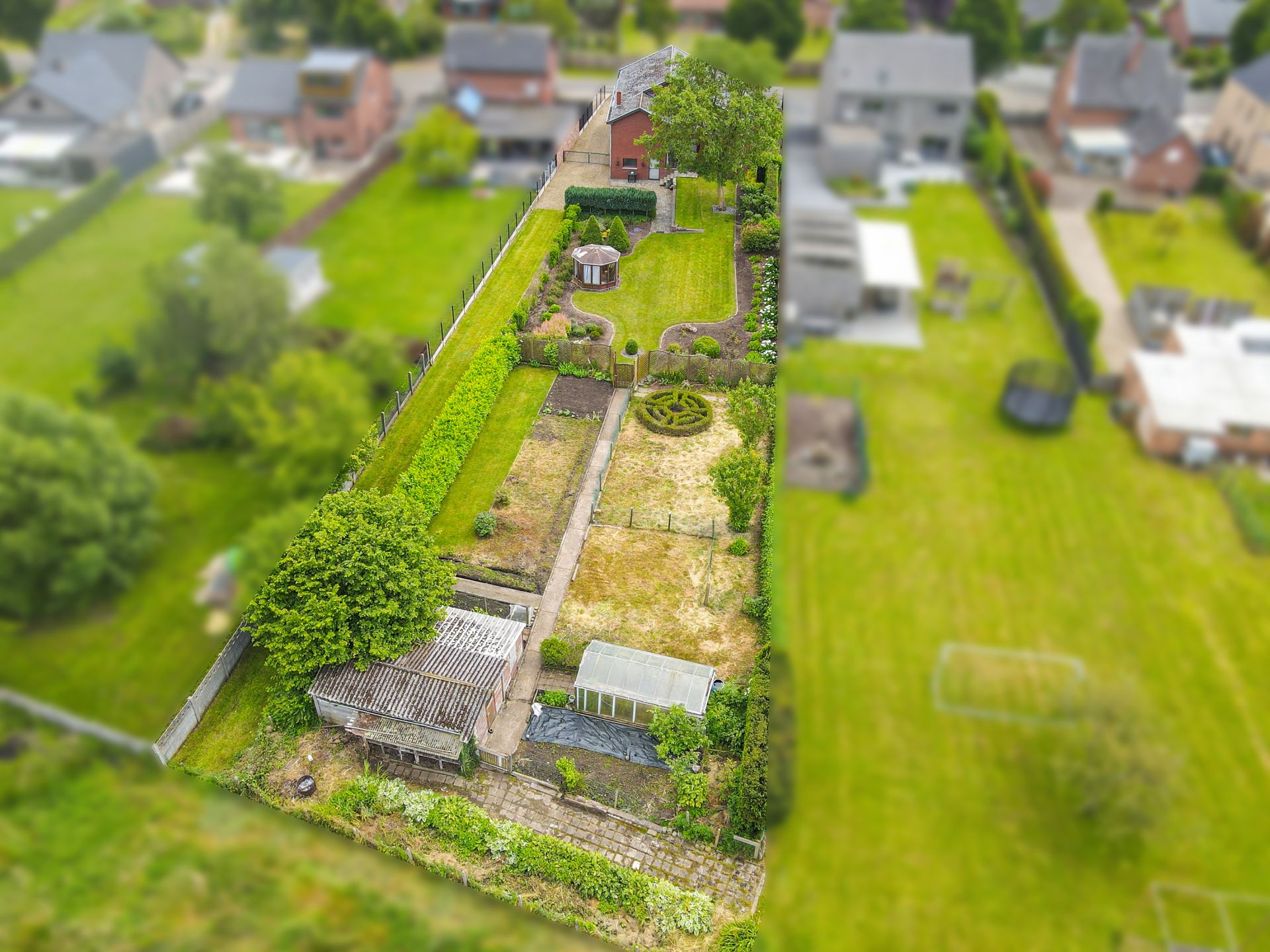 Ruime woning met 5slpk + groot perceel in bosrijke omgeving! foto 56