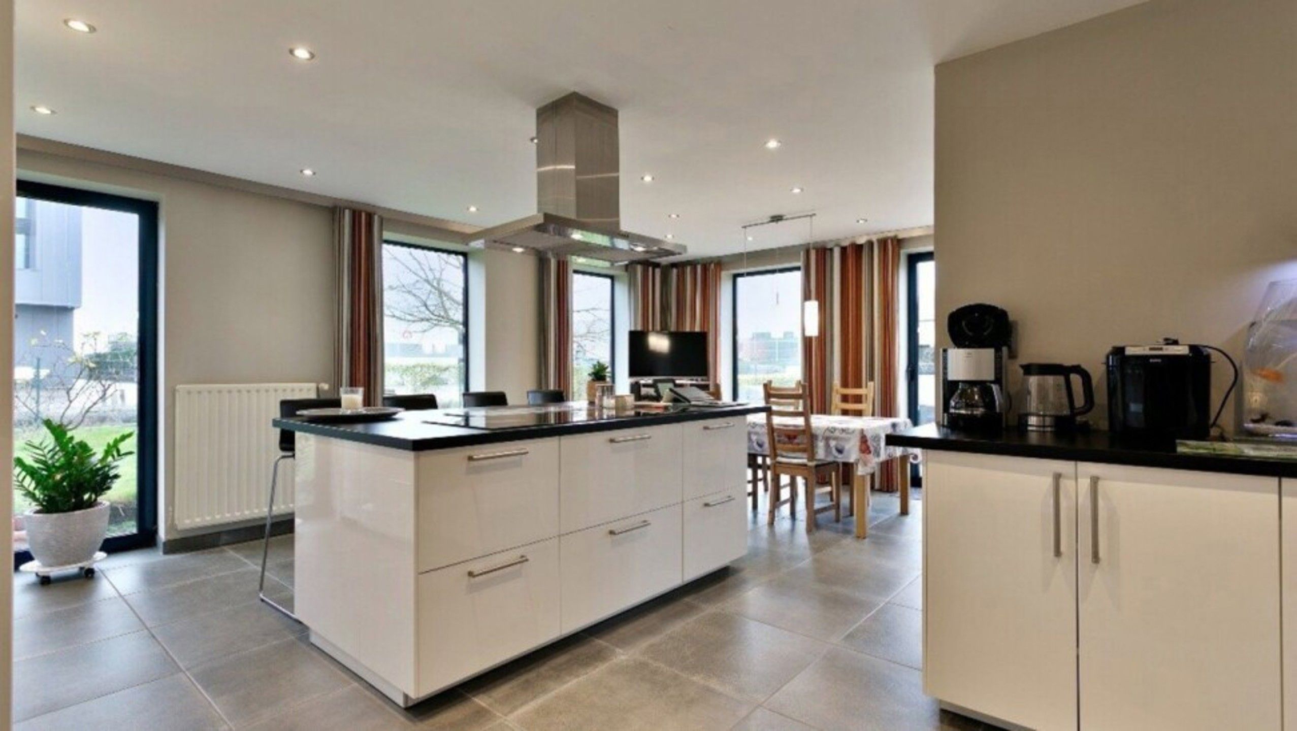 Multifunctioneel bedrijfsgebouw te koop foto 5