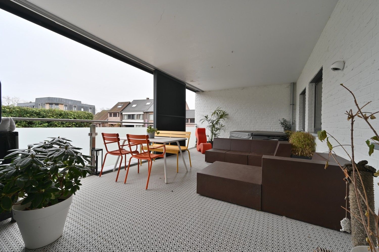 Luxe en comfortabel wonen (256 m2) op toplocatie in centrum Maaseik (EPC: A-label) foto 12