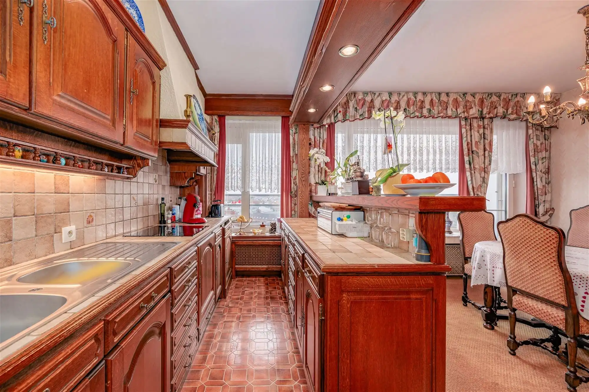 Appartement met 2 slaapkamers en twee terrassen en P foto 12