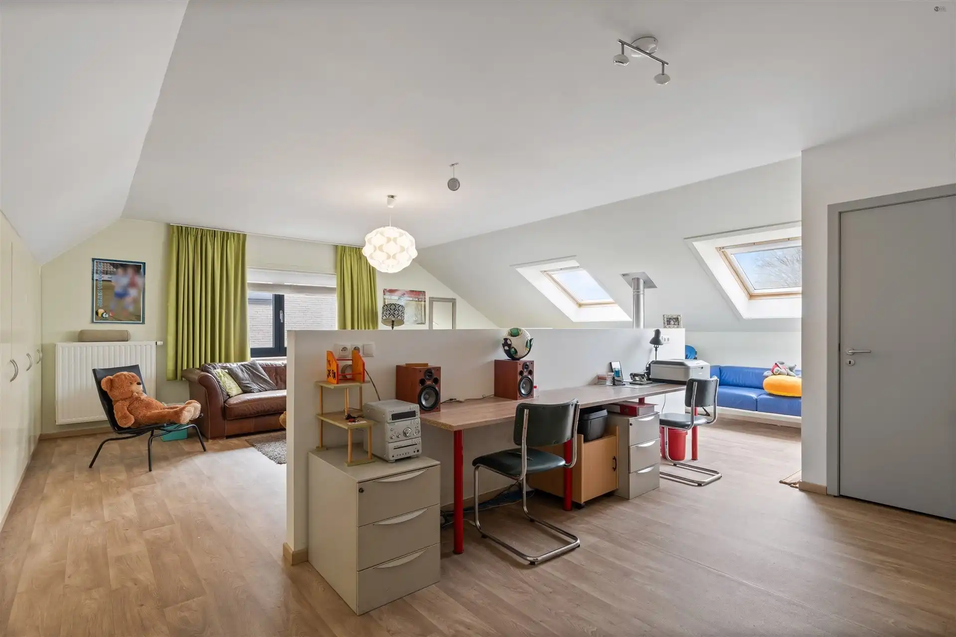 Recente HOB met 3 slaapkamers te Sinaai foto 23