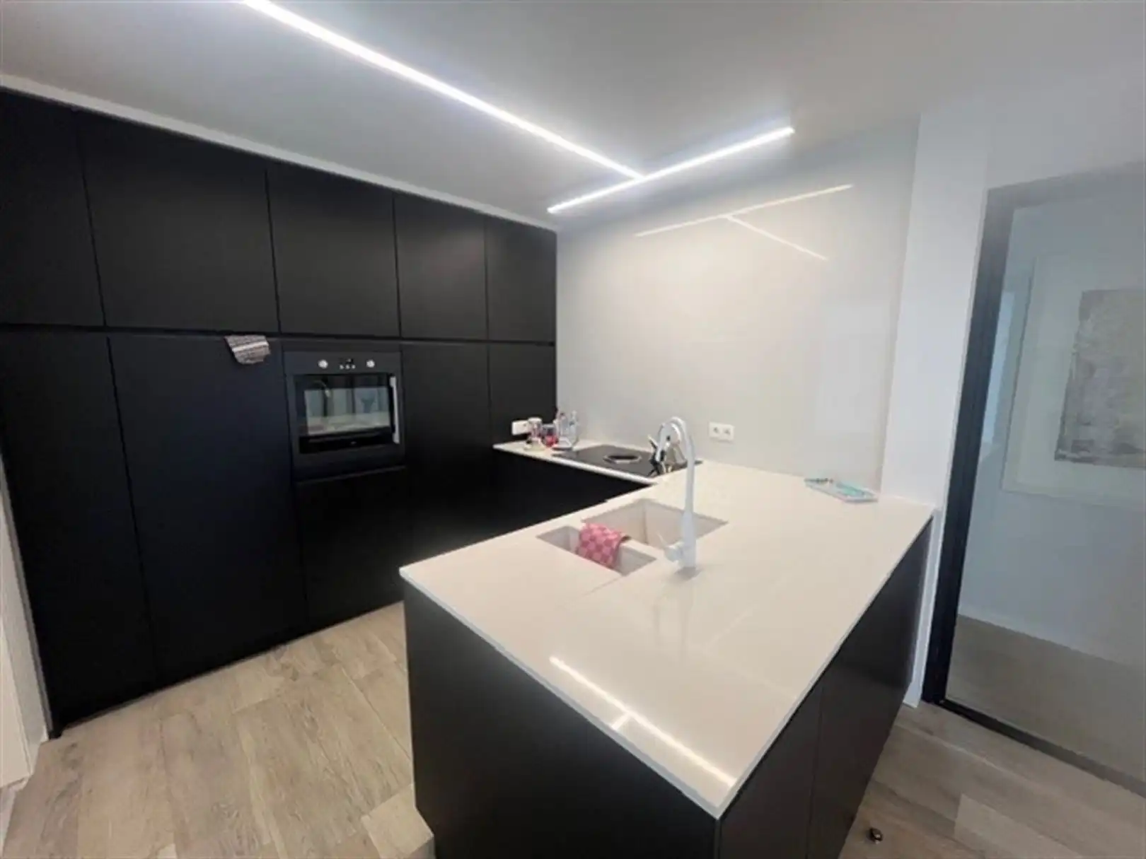 Exclusieve penthouse met riante terrassen foto 2