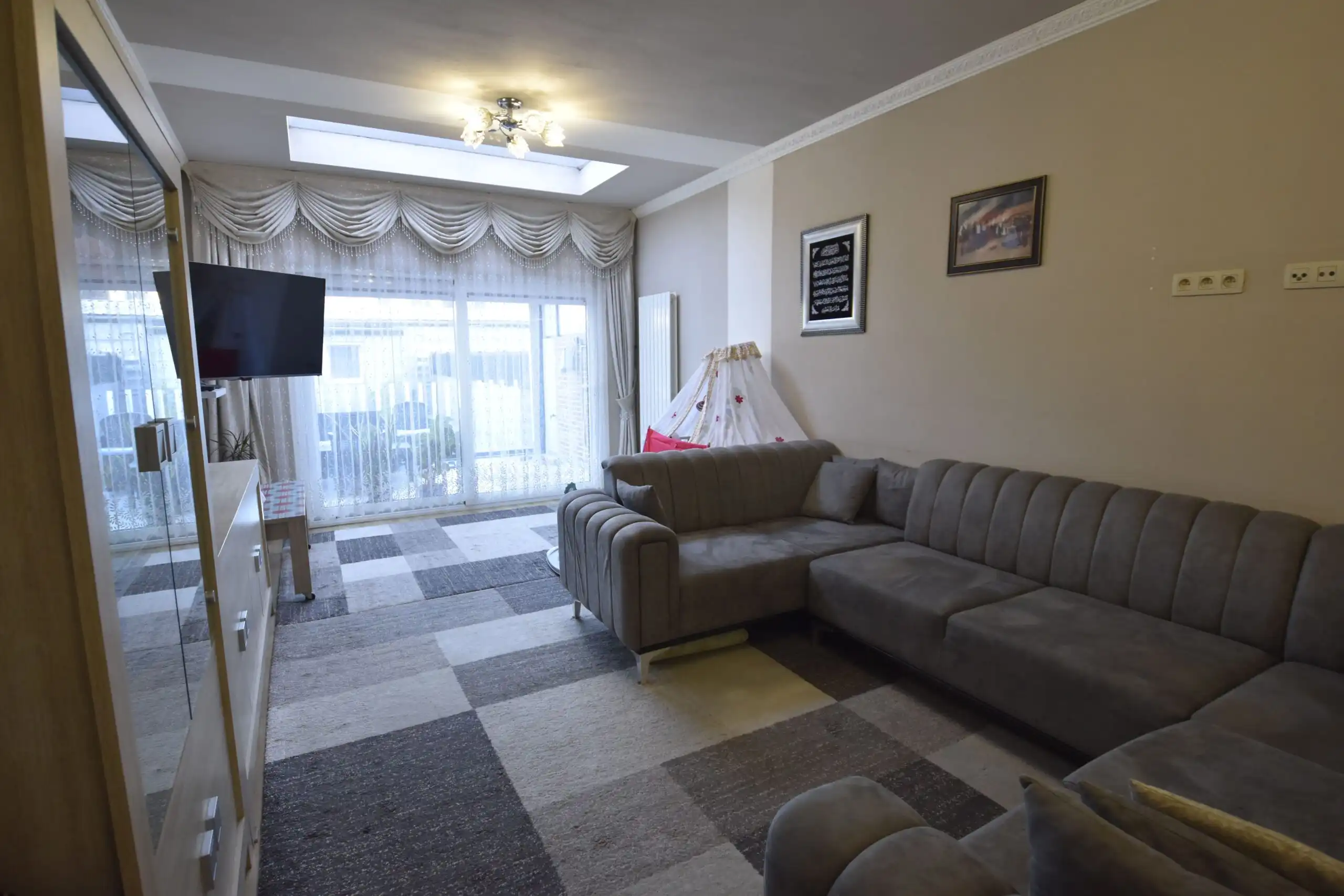 Zeer recente, energiezuinige stadswoning in het hart van Sint-Niklaas foto 7