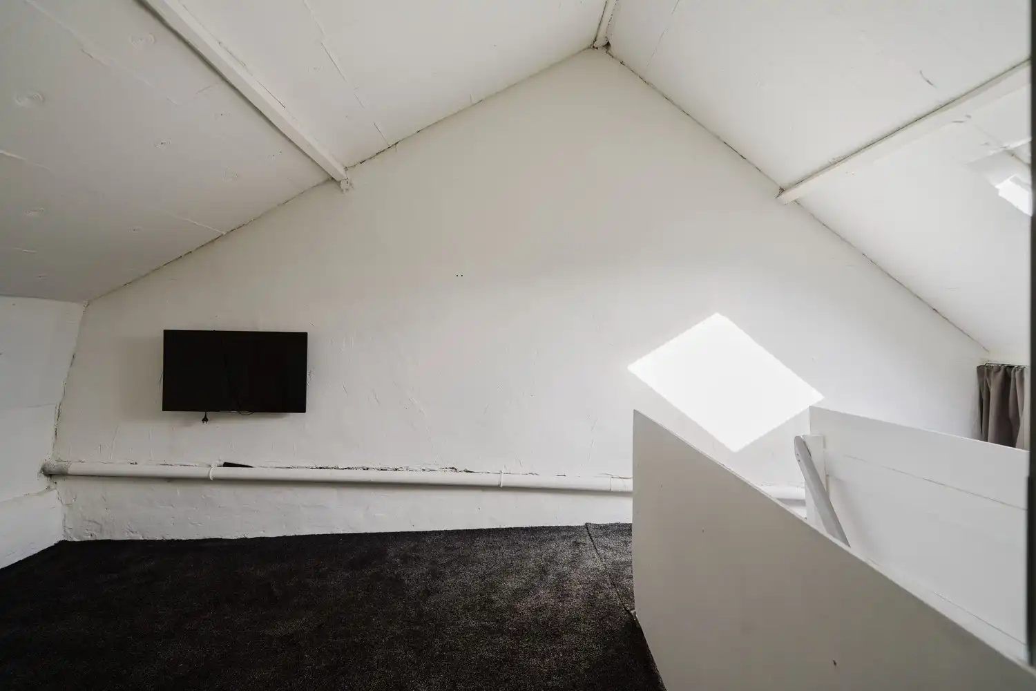 Stadswoning met koer foto 17