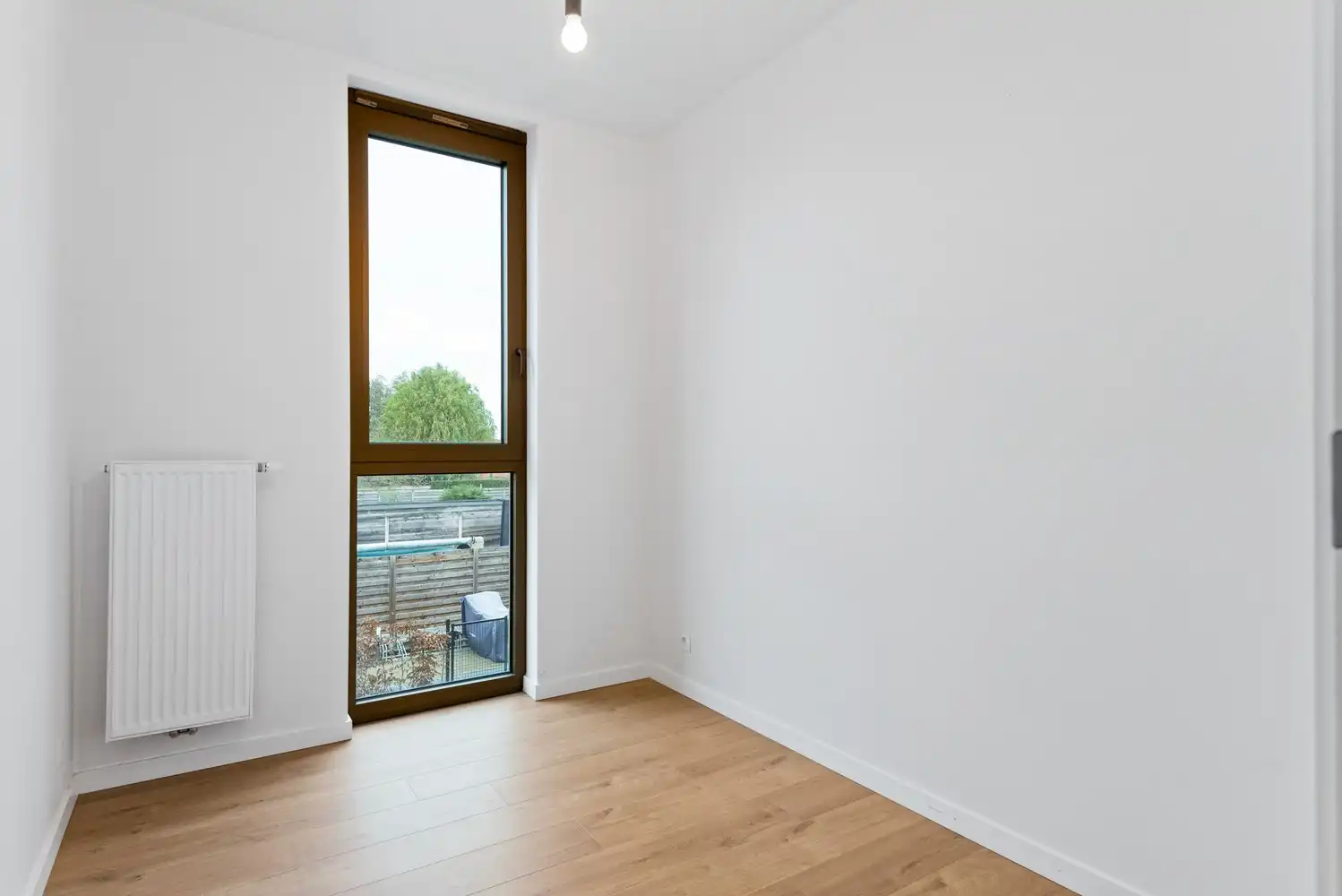 Modern appartement met 2 slaapkamers, terras & autostaanplaats op toplocatie in Lier! foto 13