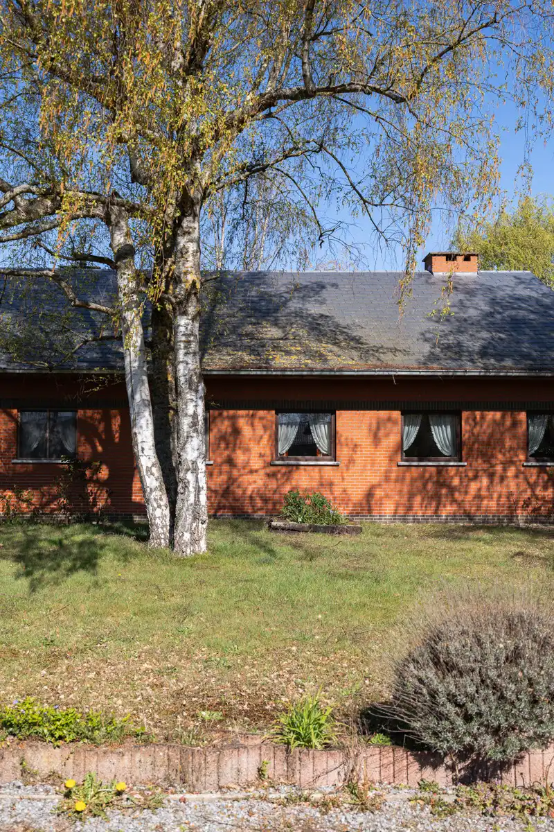 Prachtige woning in rustige wijk nabij groen gebied foto 2