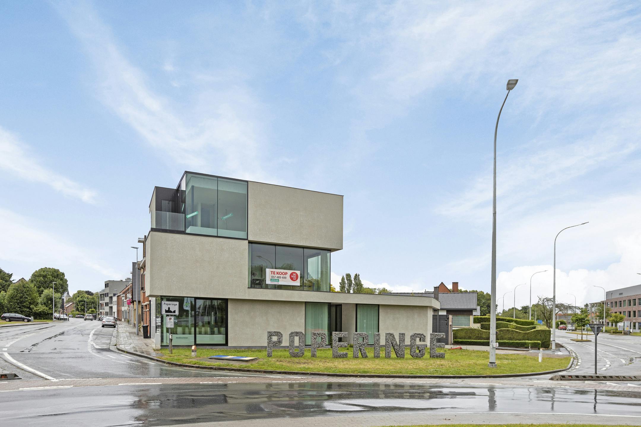 Nieuw instapklaar appartement te koop in Poperinge op centrale ligging foto 5