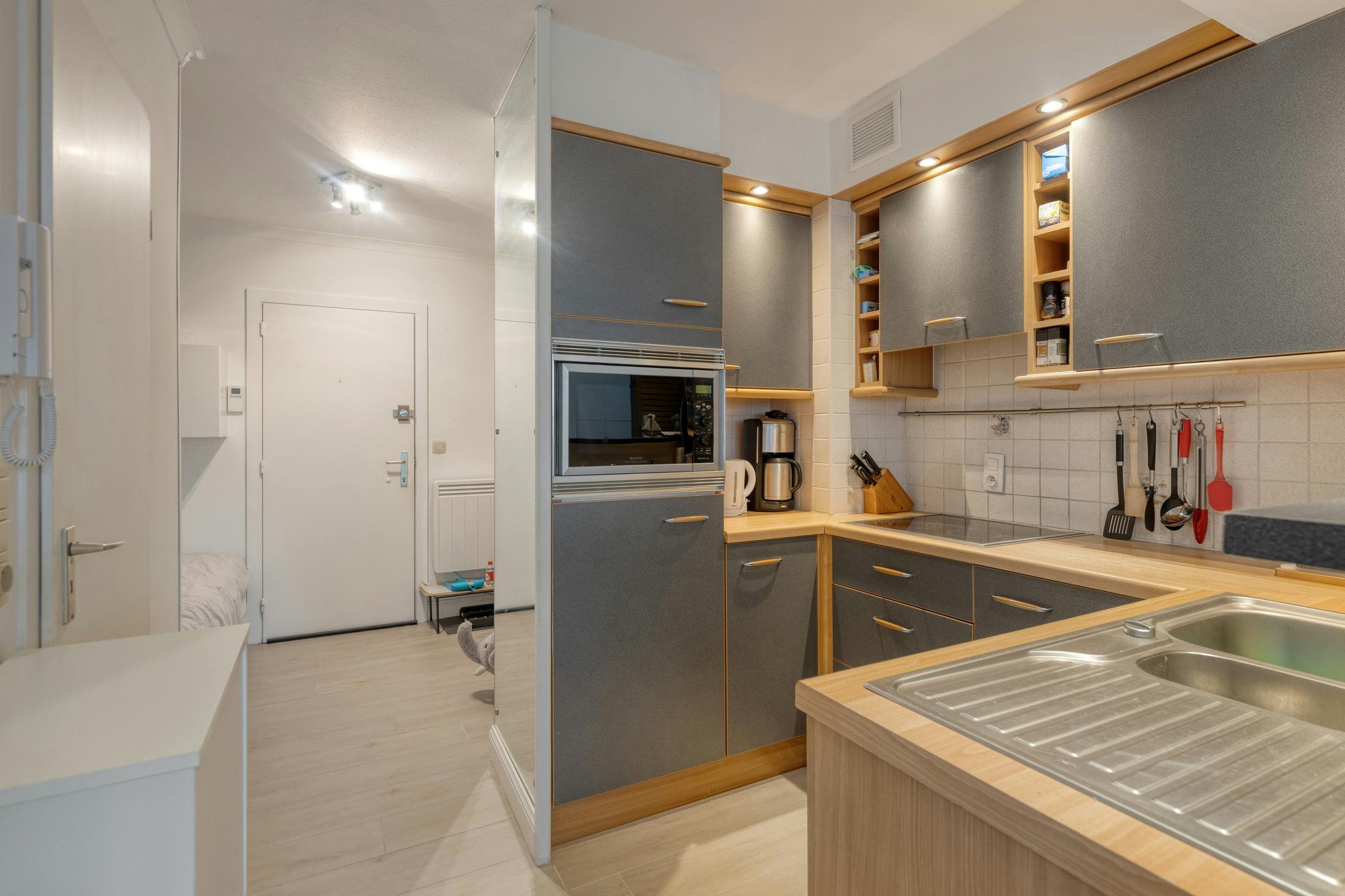 Moderne studio vlakbij zee in De Panne foto 5