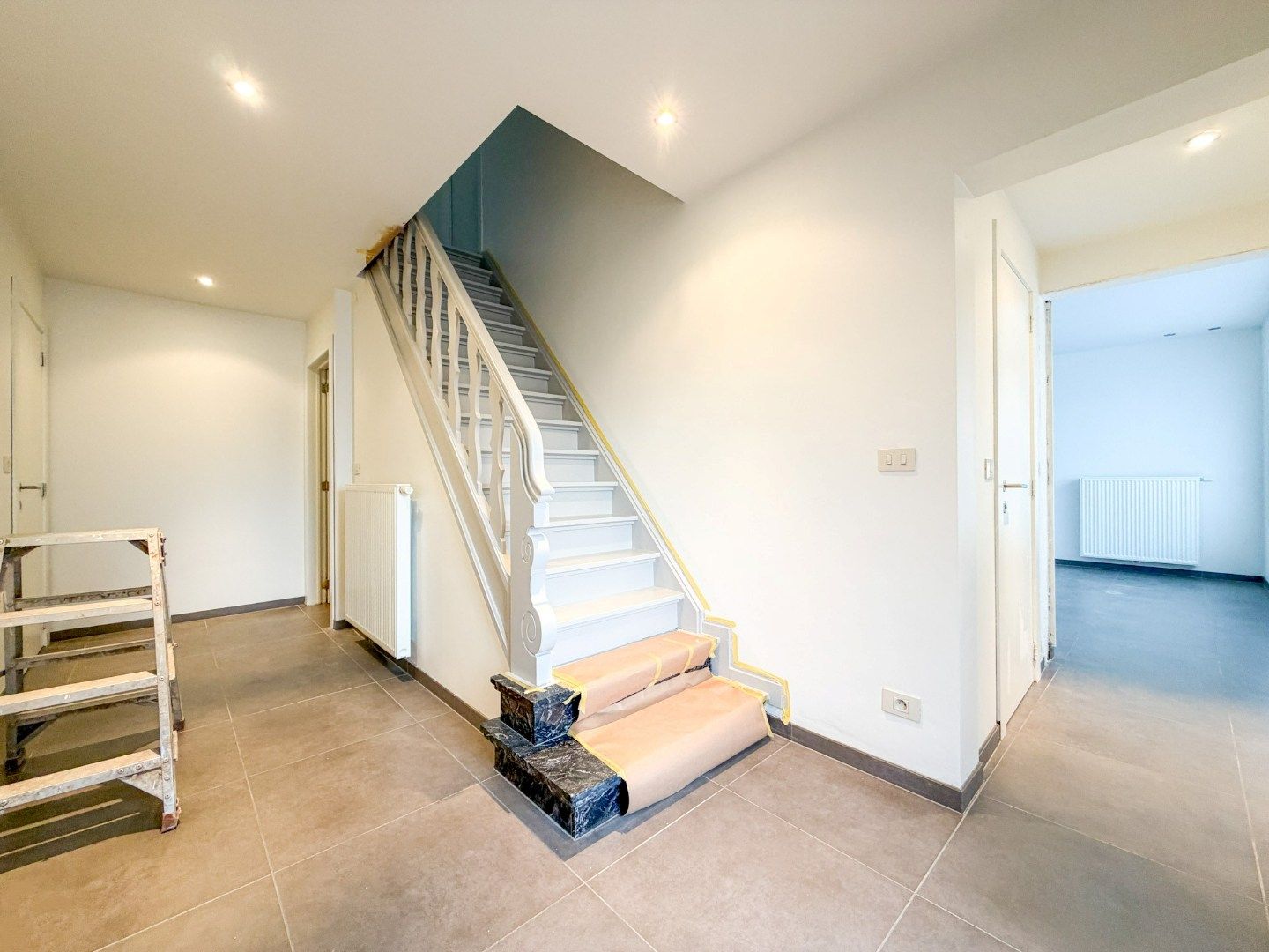 Ruime instapklare woning met tuin, 3 slpk, grote garage/berging (100 m²) te Handzame foto 11