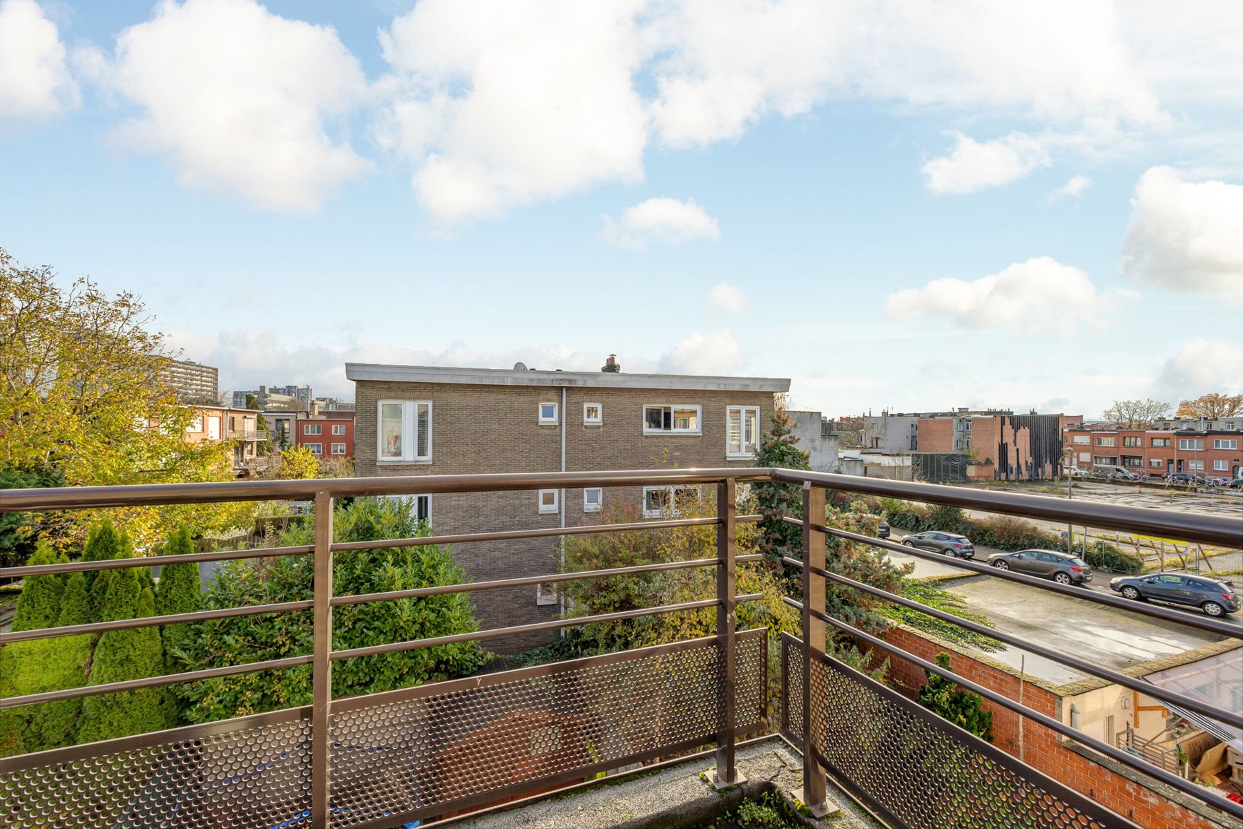 Rustig gelegen 2-slaapkamerappartement met terras foto 11