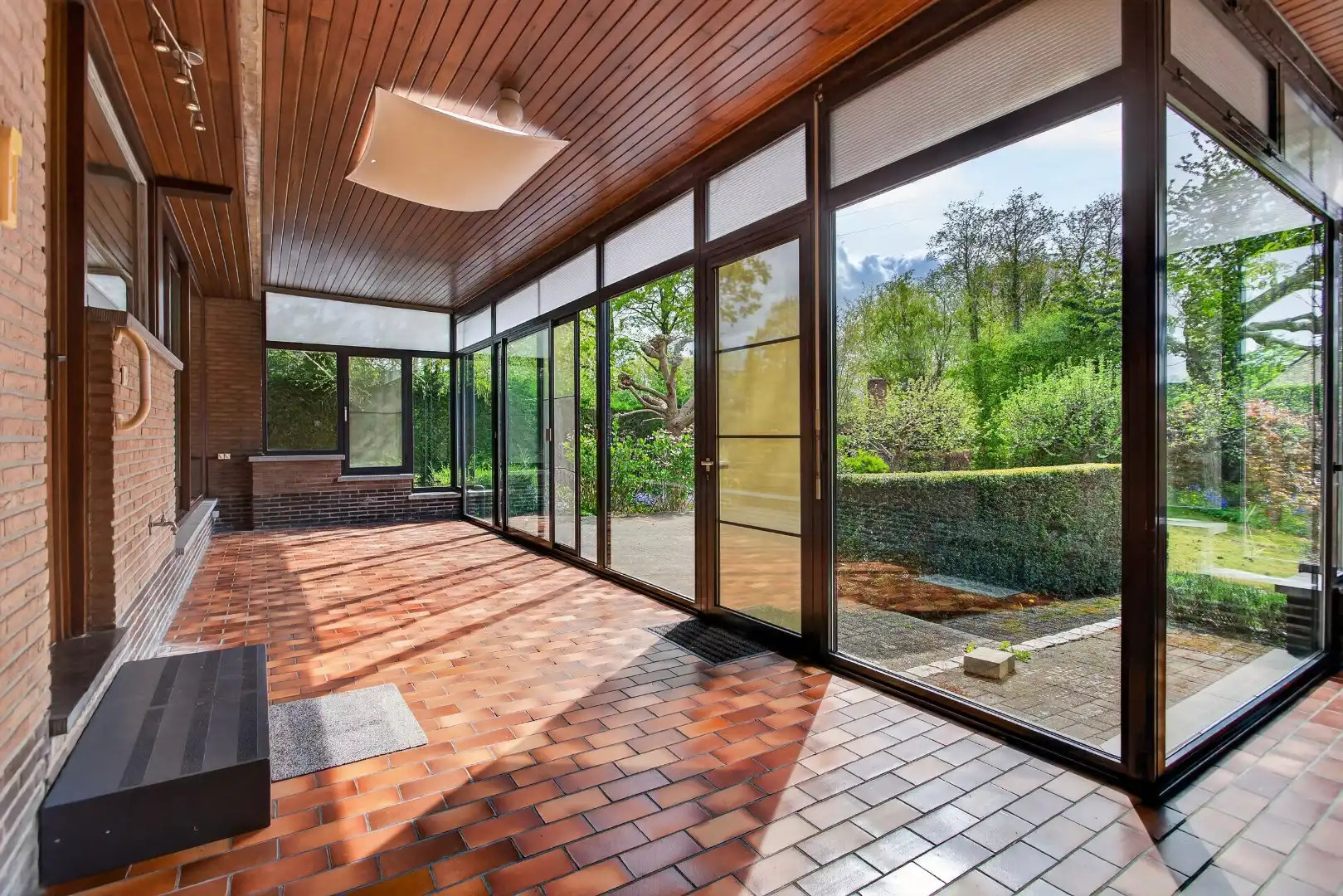 Ruime gelijkvloerse woning met veel potentieel op rustige ligging in Mol foto 27