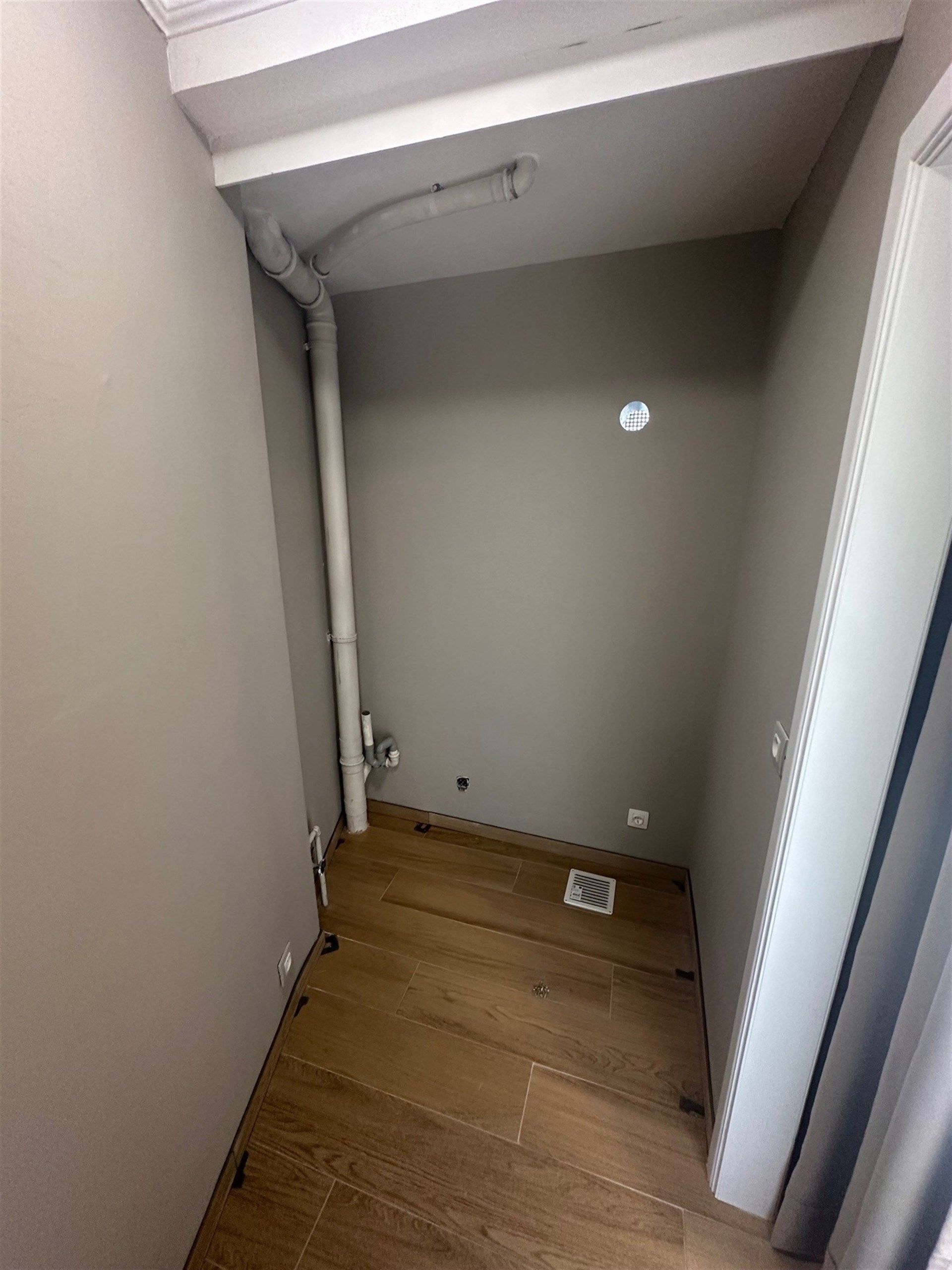 Ruim gelijkvloers appartement met 2 slaapkamers, ruim terras en garage foto 13