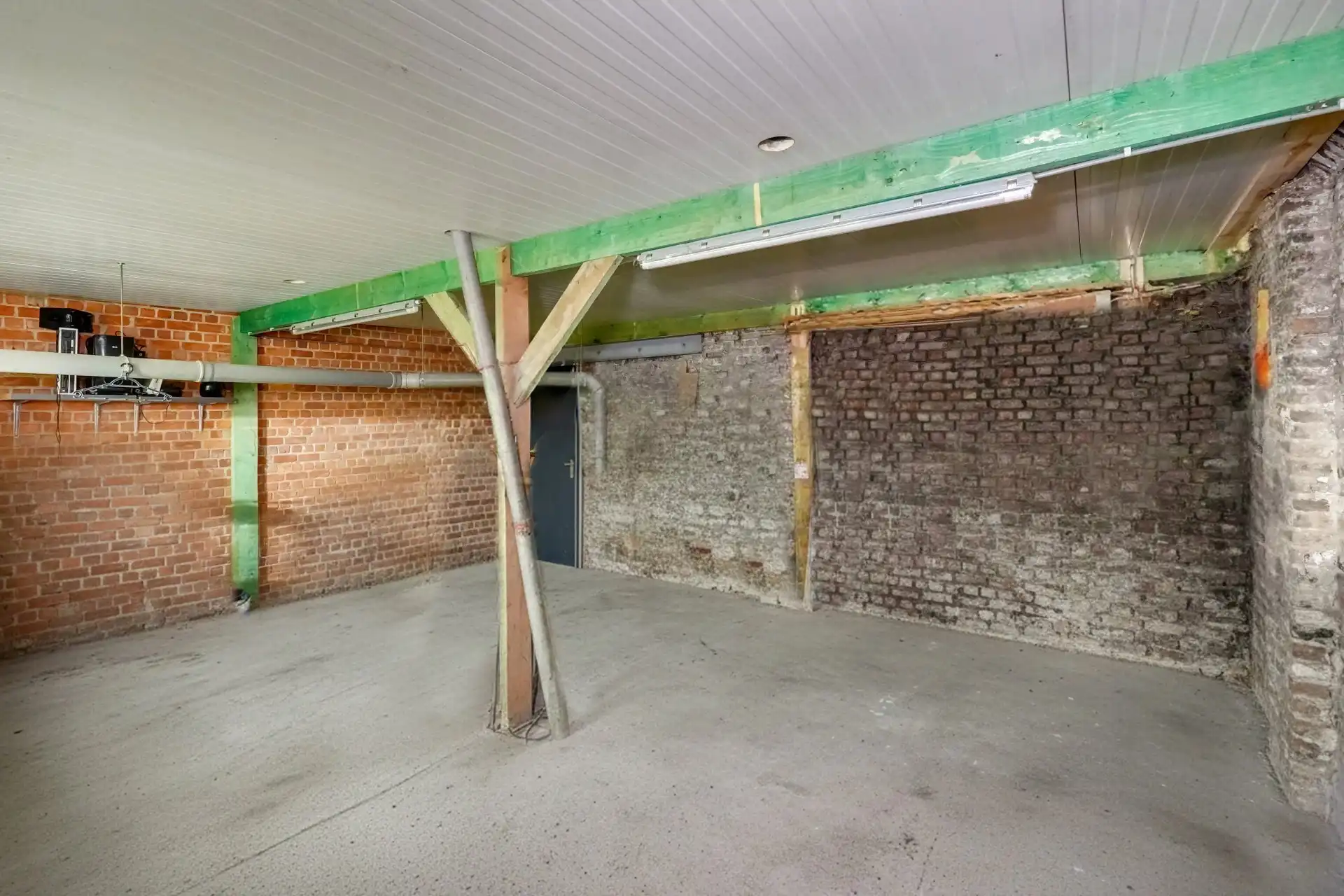 Commerciële ruimte in het bruisend hart van Sint-Truiden foto 11