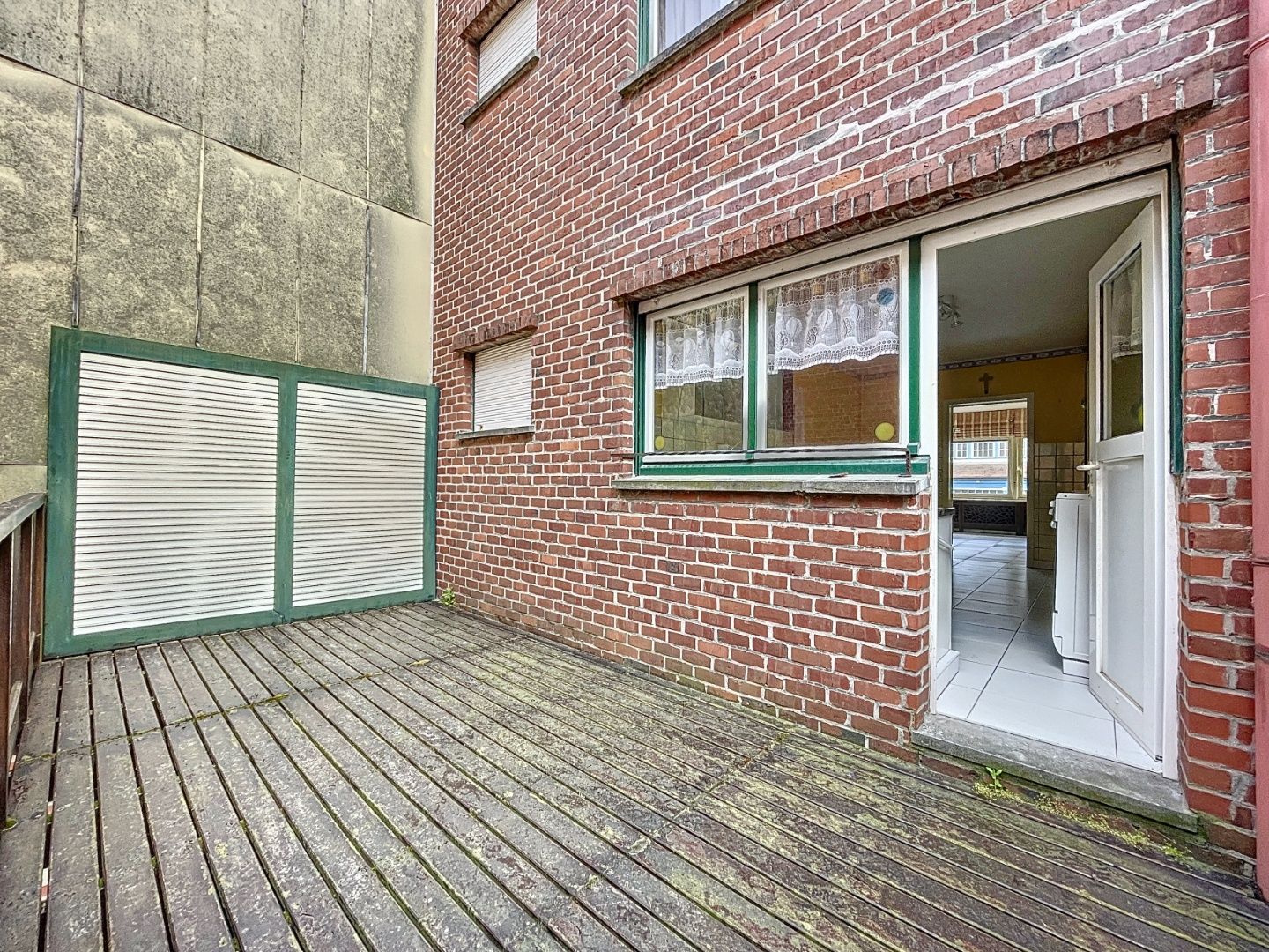 Zongerichte woning pal in het centrum. foto 7