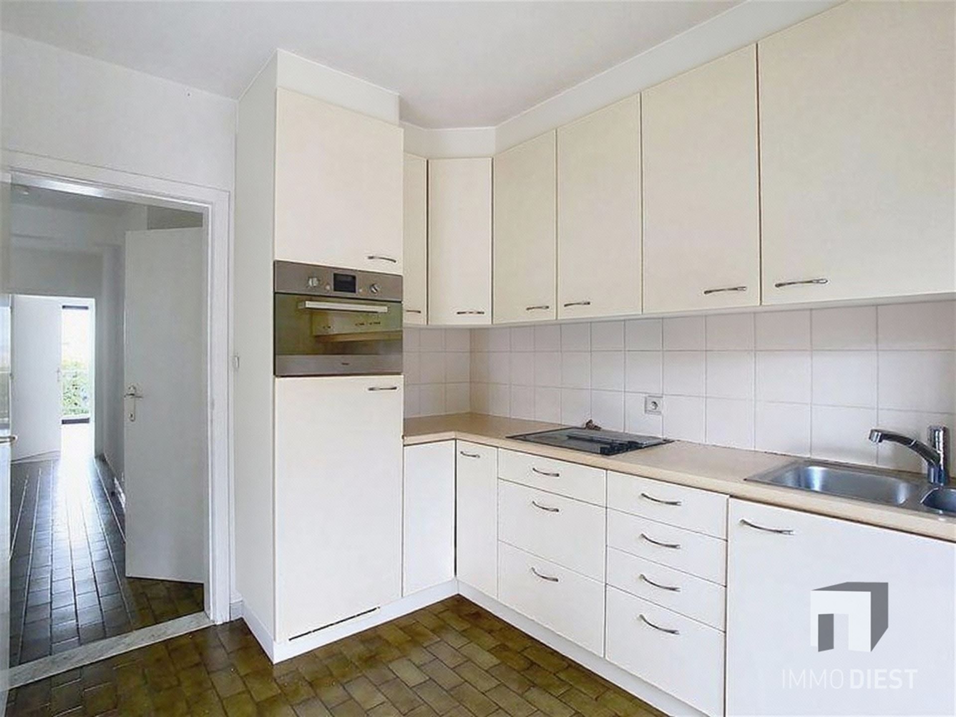 Comfortabel appartement met 2 slpks, 2 terrassen en parkeerplaats foto 8