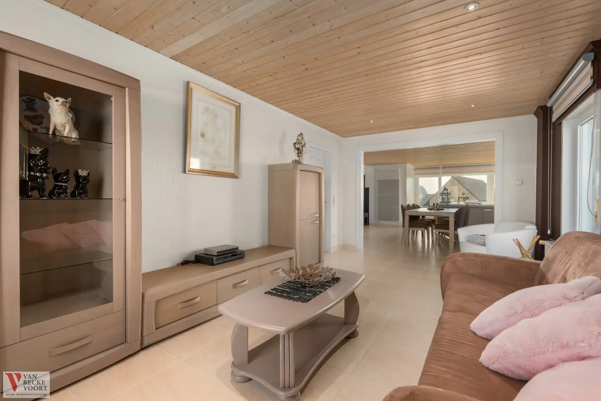 Handelshuis aan invalsweg Oostende foto 12