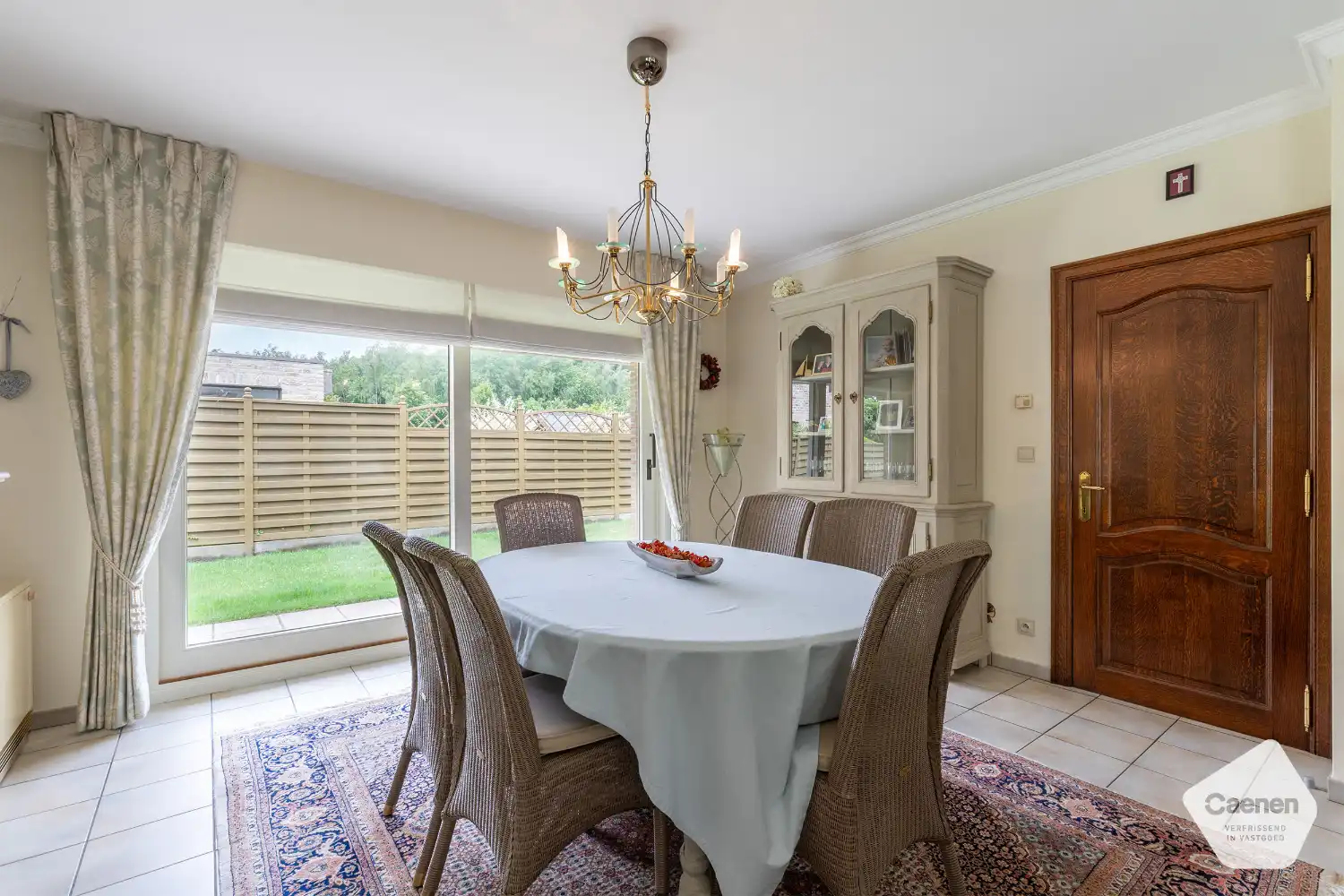 Ruime villa in het groen & rustige omgeving met 6 slaapkamers en prachtige tuin! foto 8
