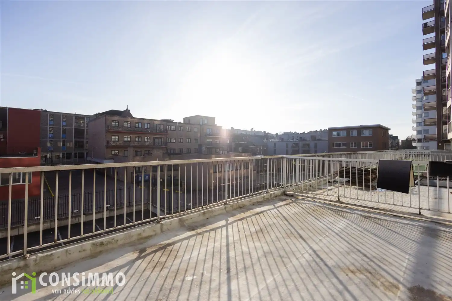 Appartement met ruim terras in Genk-centrum foto 10