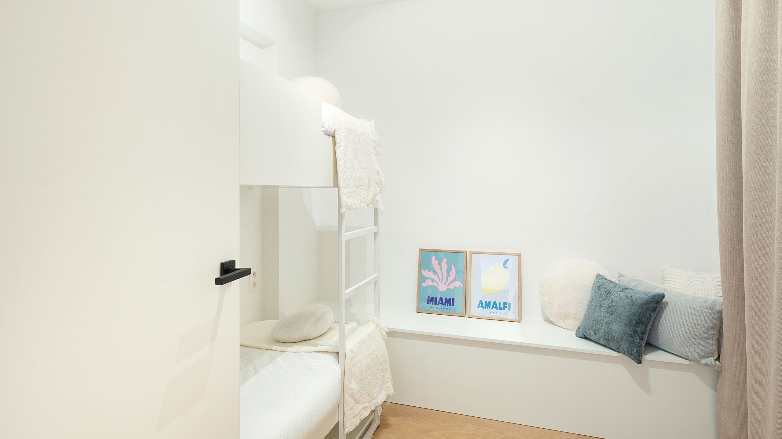Appartement met 5 slaapkamers en 10m gevel te Rubensplein. foto 19
